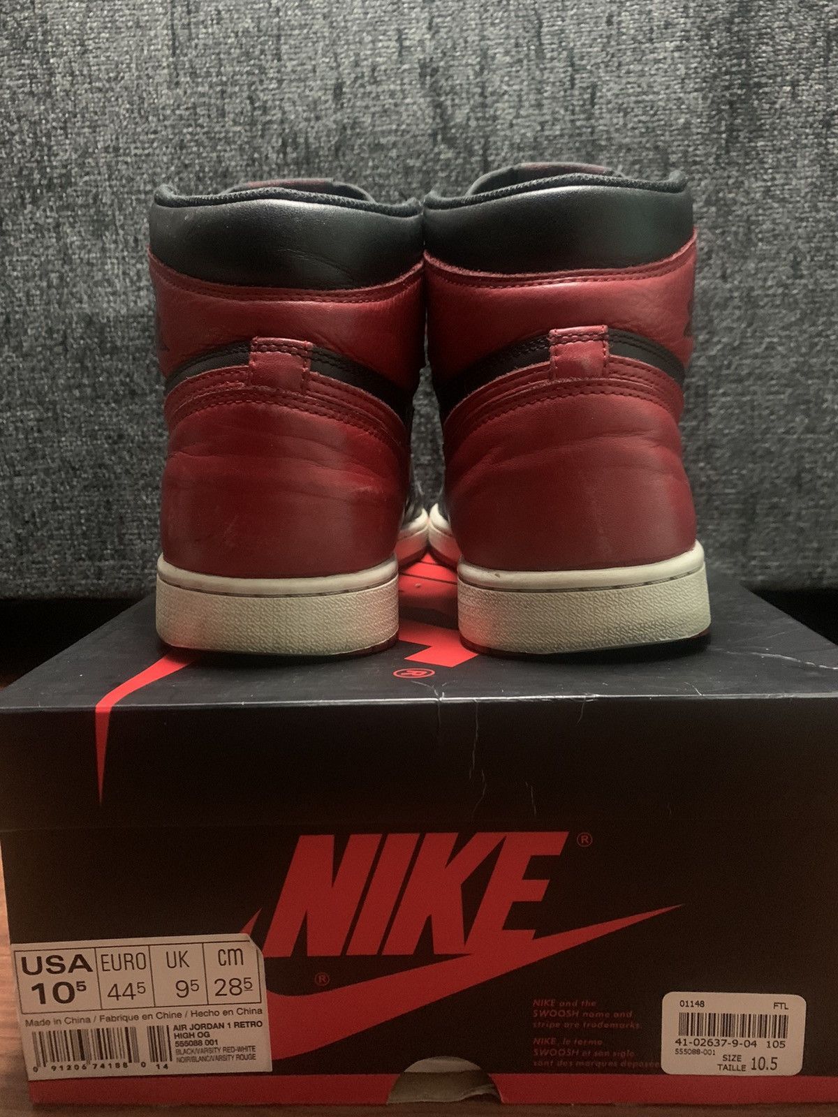 Jordan Brand Air Jordan 1 Retro High OG Bred 2016 Size US 10.5 / EU 43-44 - 4 Thumbnail