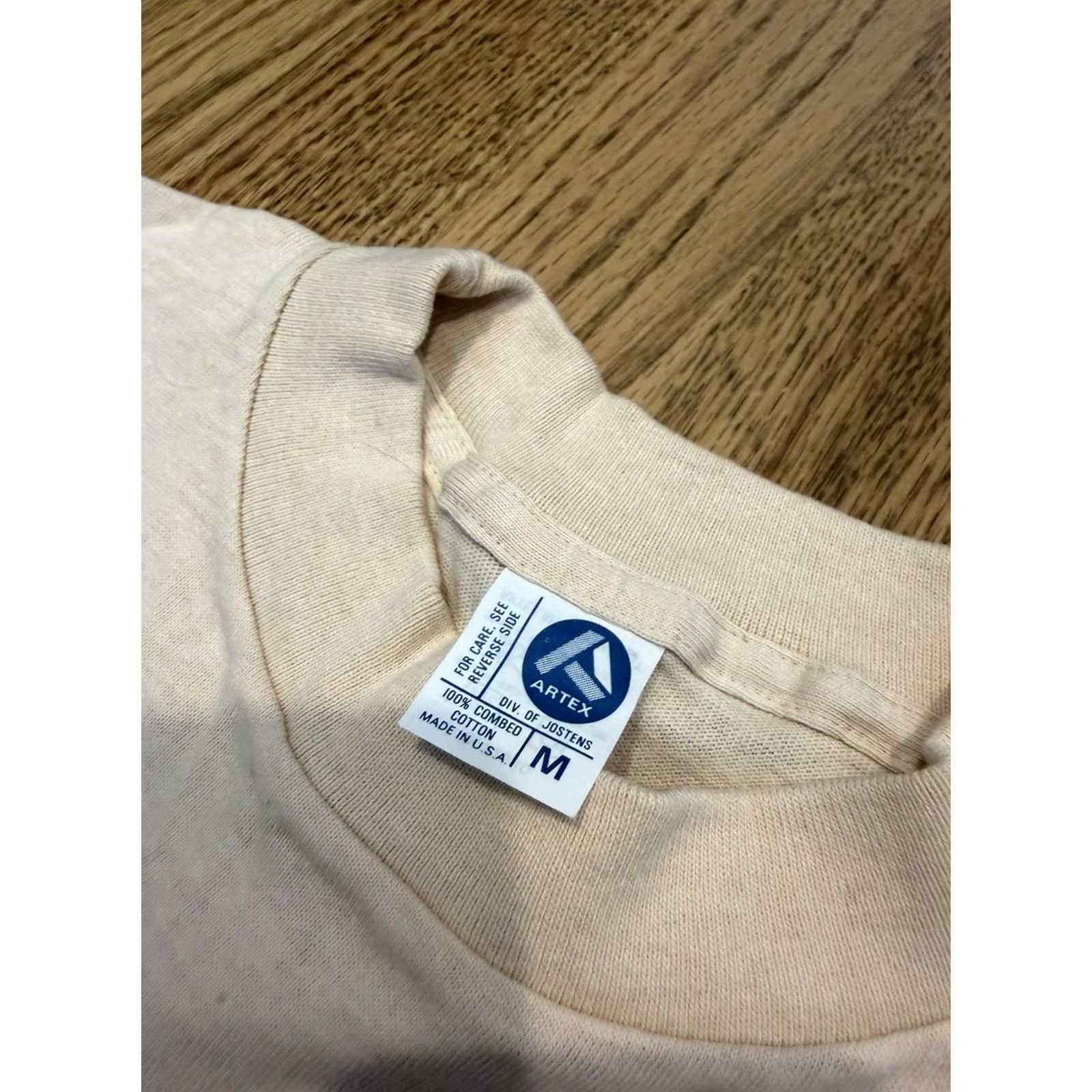 Vintage VINTAGE Mountain Escape Coors Beer T Shirt Men’s Size Medium Long Sleeve 80s Vtg Artex Beige Cotton Crew Neck Graphic Print 1980-1989 Mens Size US M / EU 48-50 / 2 - 5 Thumbnail