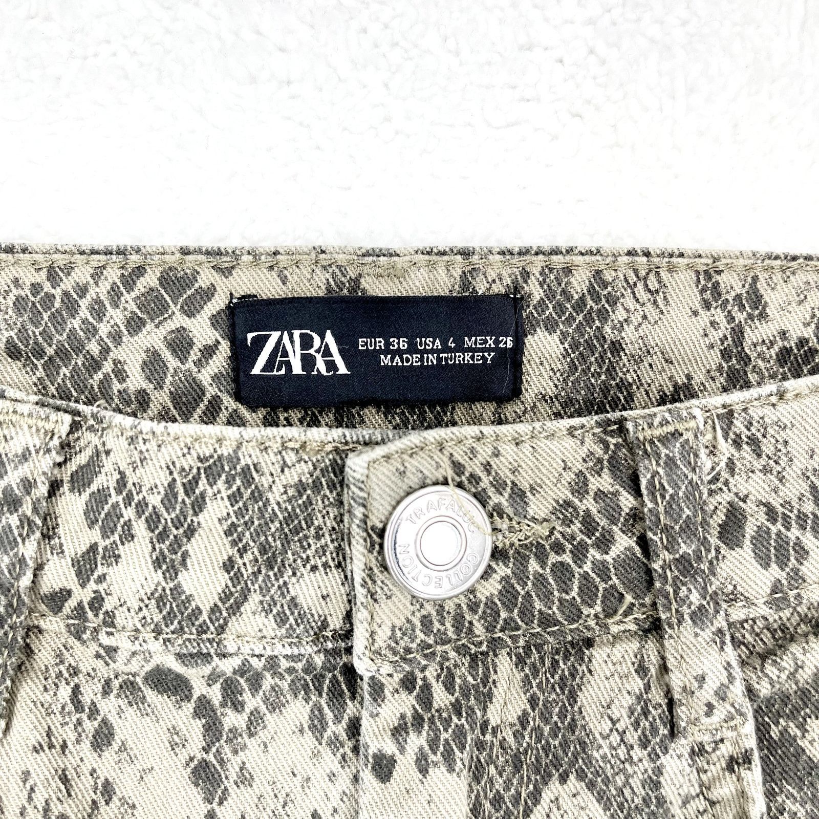 Zara Zara Snakeskin High-Waisted Skinny Ankle Cropped Pants Sz 4 Size 27" / US 4 / IT 40 - 3 Thumbnail