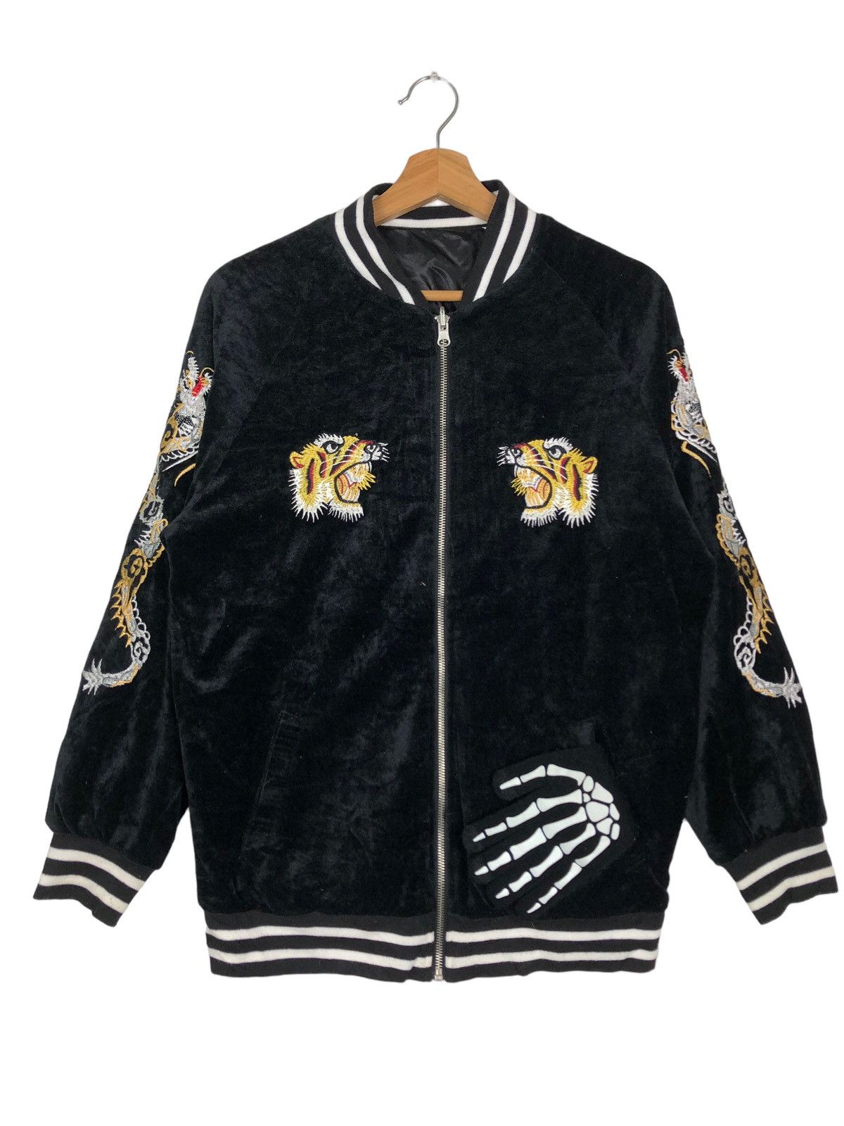 🔥90’s Vintage Rare Sukajan Jacket Reversible Spell Out