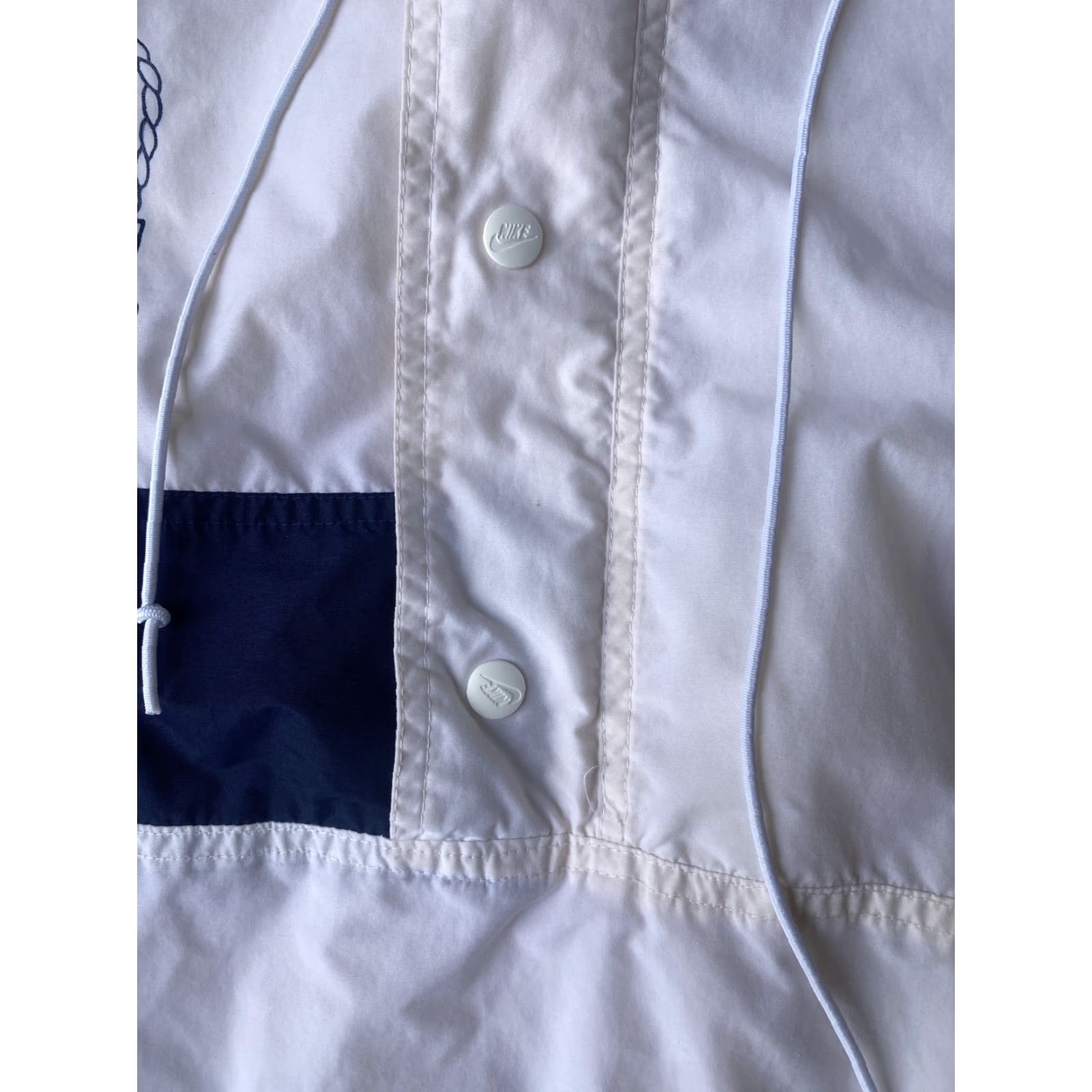 Nike VINTAGE Nike Sailing Windbreaker NYLON Hooded Jacket XL Mens White 80s 90s Size US XL / EU 56 / 4 - 7 Thumbnail