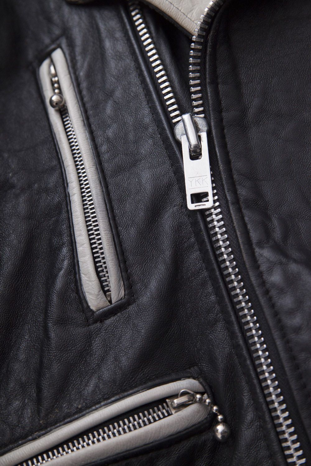 Vintage 1980's black/white perfecto leather jacket Size US M / EU 48-50 / 2 - 7 Thumbnail