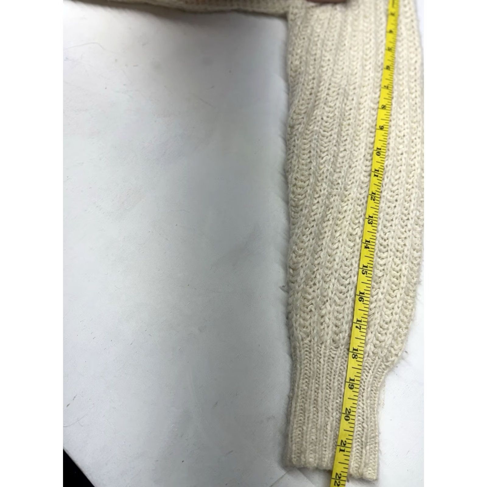 Anthropologie Anthropologie Pilcro Marla V-Neck Sweater Knit Women’s Size S Ivory Oversized Pullover Dolman Sleeve Size S / US 4 / IT 40 - 5 Thumbnail