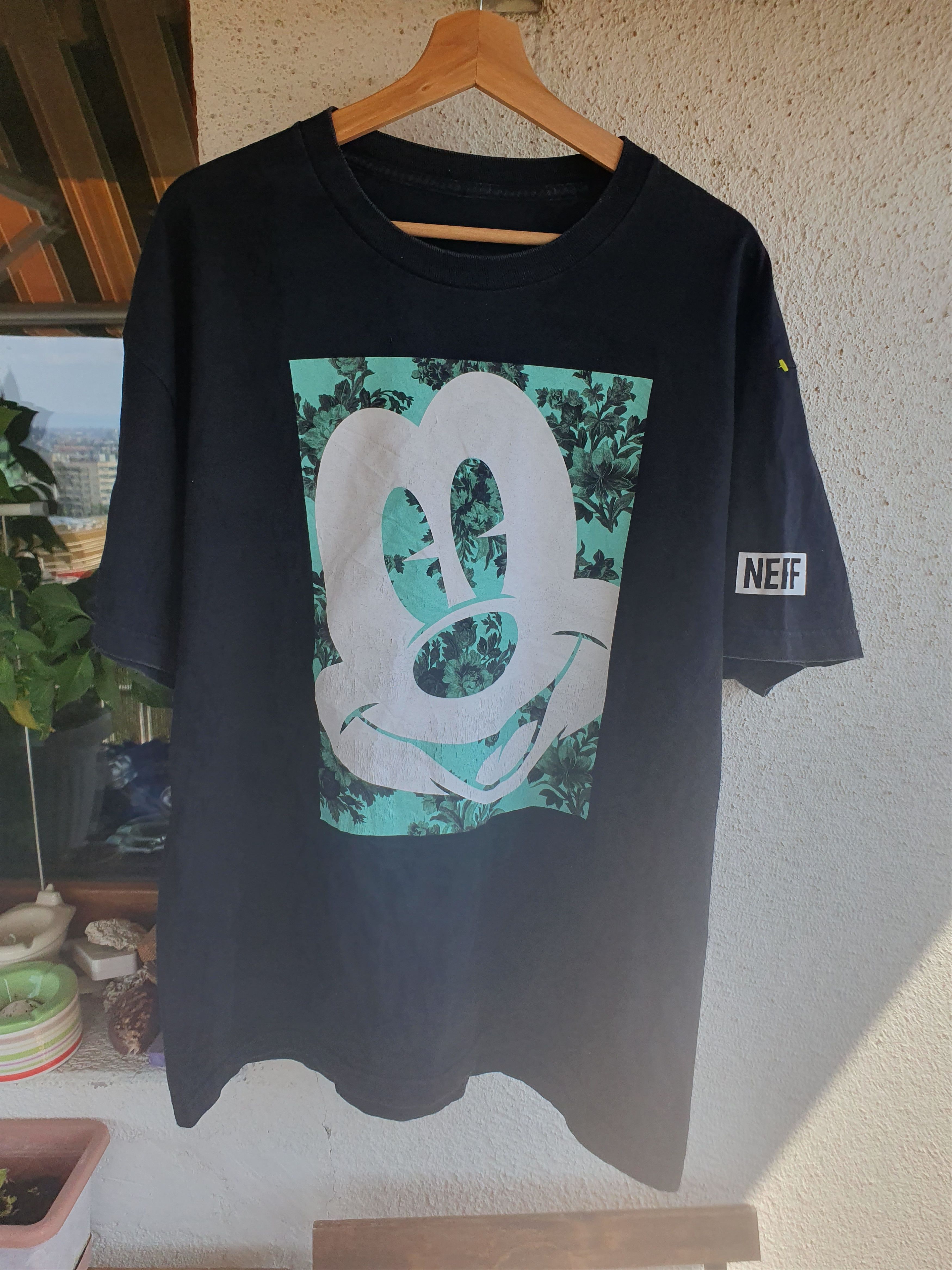 Disney × NEFF Disney x Neff Mickey Mouse t-shirt sz XL Size US XL / EU 56 / 4 - 1 Thumbnail