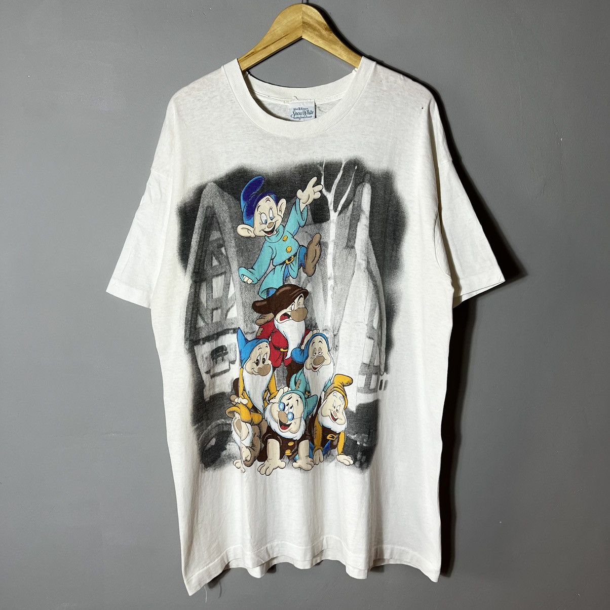 トップス 90s Vintage  White Seven Dwarfs XL 90s Vintage Snow White Seven Dwarfs XL