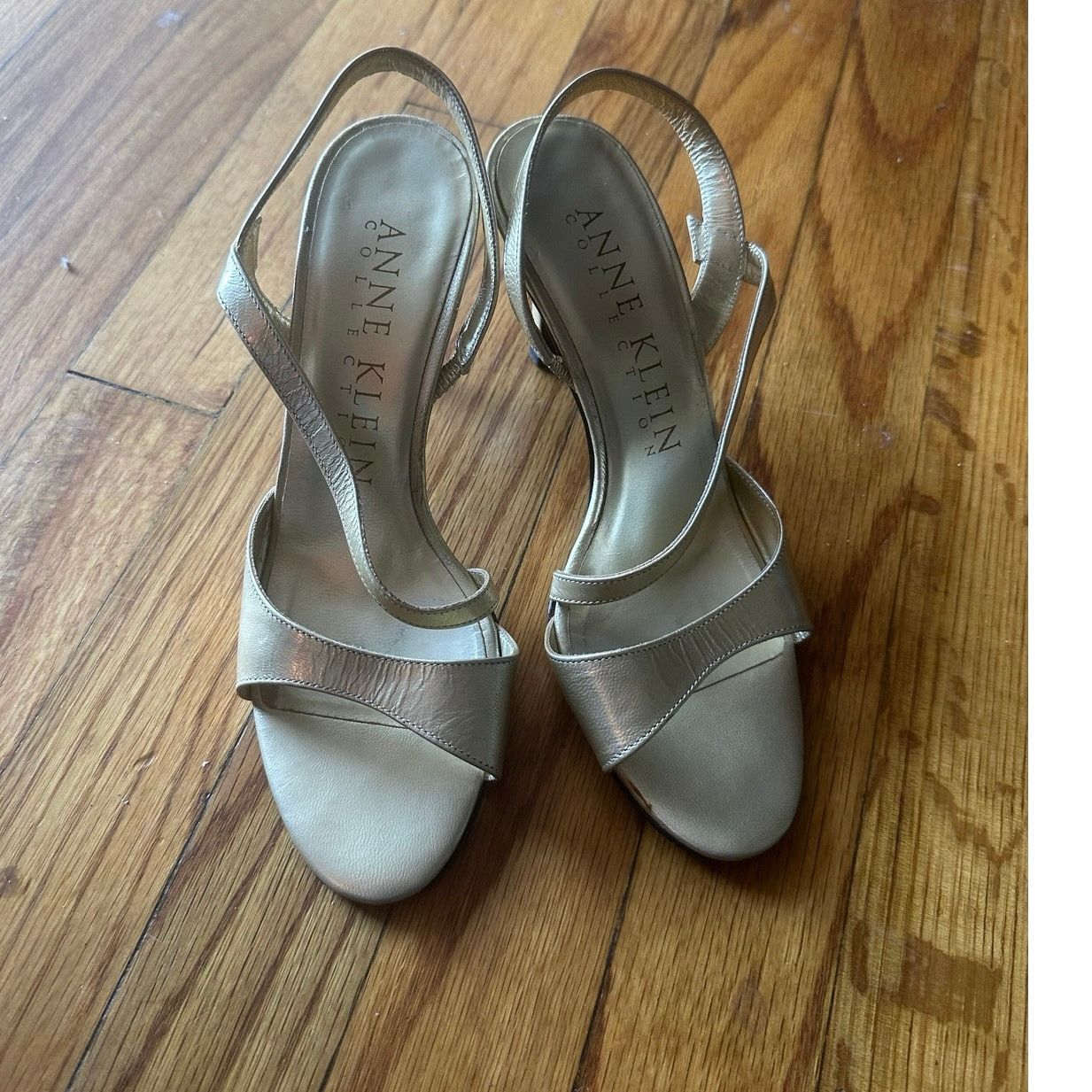 Anne Klein Anne Klein Gold Slingback Heels | Low Heel Dress Shoes Size US 6 / IT 36 - 5 Thumbnail