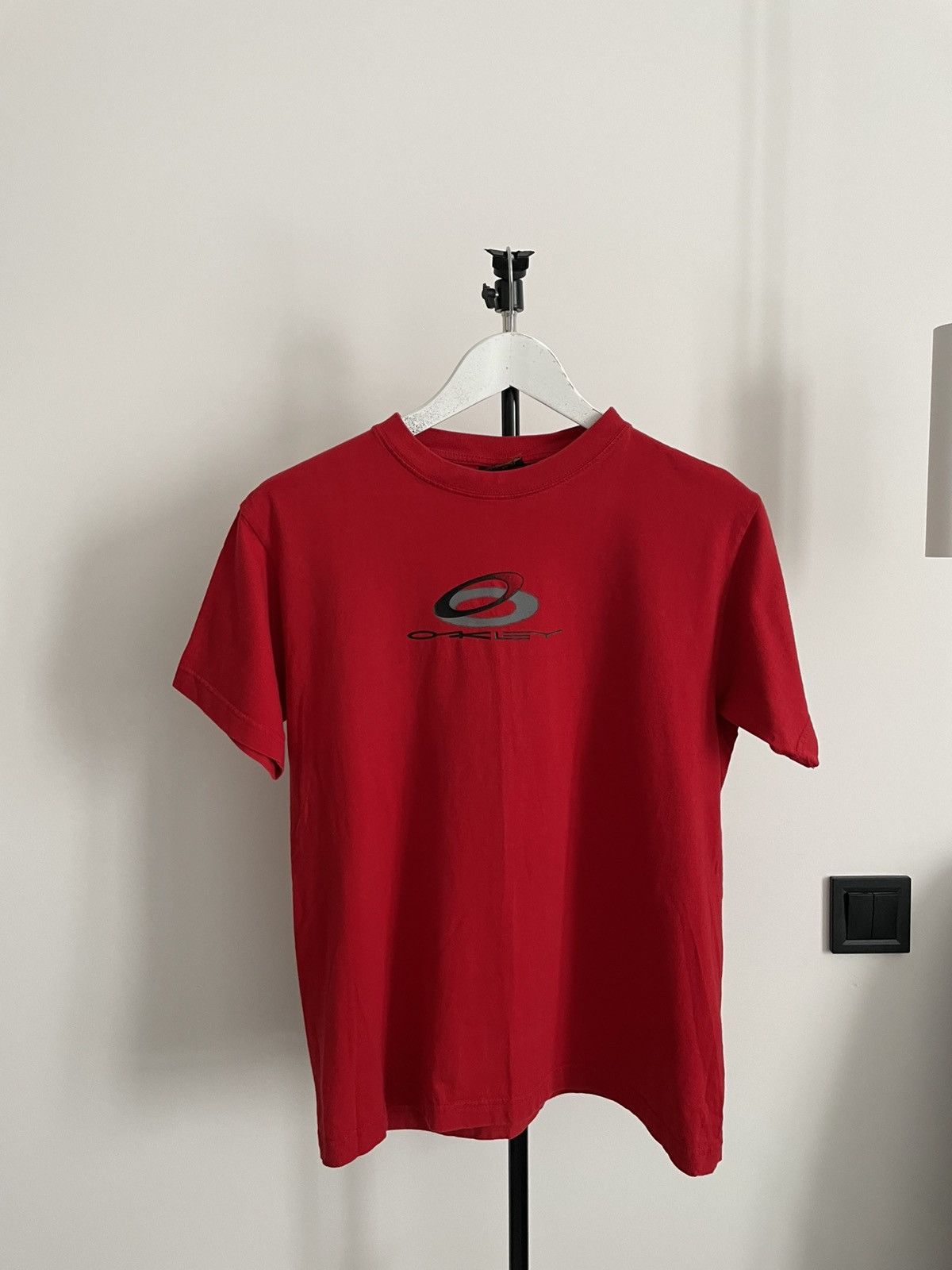 Oakley Vintage Oakley 00’s Software Centre Logo Y2K T-Shirt RARE Size US S / EU 44-46 / 1 - 1 Thumbnail