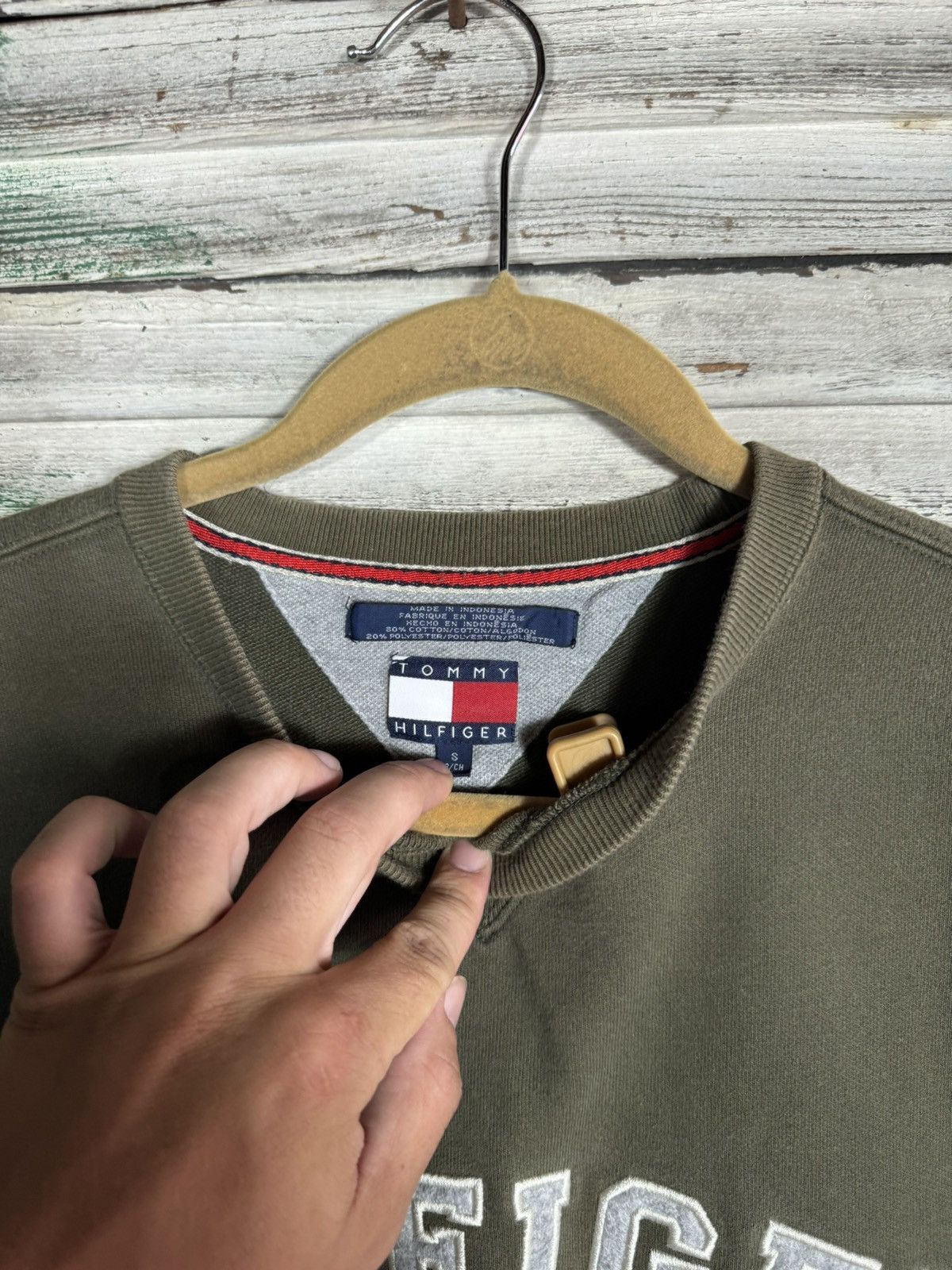 Tommy Hilfiger × Vintage Vintage Tommy Hilfiger Sweatshirt Size US S / EU 44-46 / 1 - 3 Thumbnail