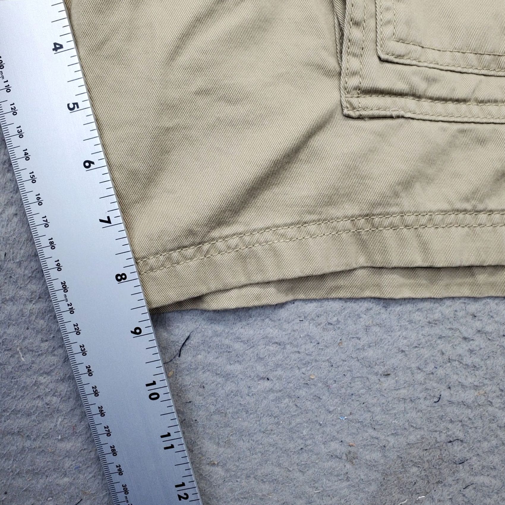 Vintage St. John's Bay Shorts Men 50 Brown Utility Pockets Elastic Waist Classic Fit Shirt Size US 34 / EU 50 - 4 Thumbnail