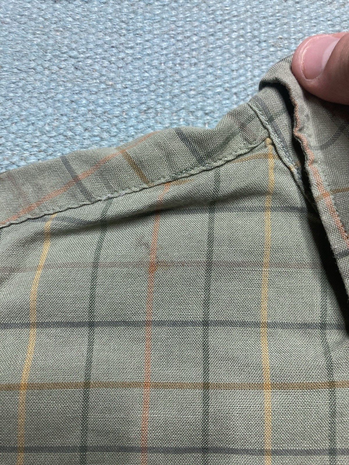 Vintage Vintage 60s 70s button shirt distressed plaid men’s large Size US L / EU 52-54 / 3 - 7 Thumbnail