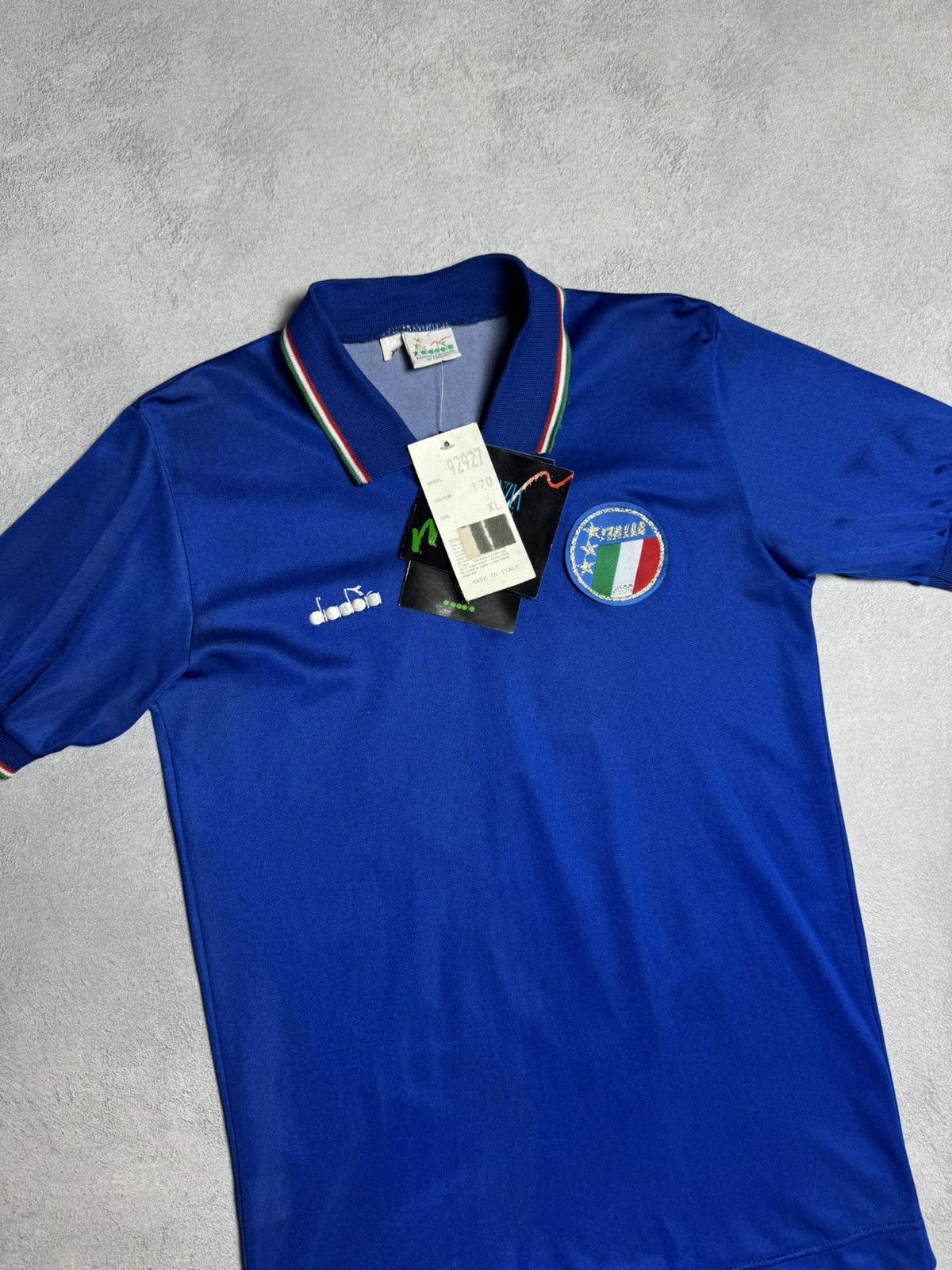 Diadora Italy 1990 1991 Home Football Shirt Soccer Jersey Diadora Size US S / EU 44-46 / 1 - 3 Thumbnail