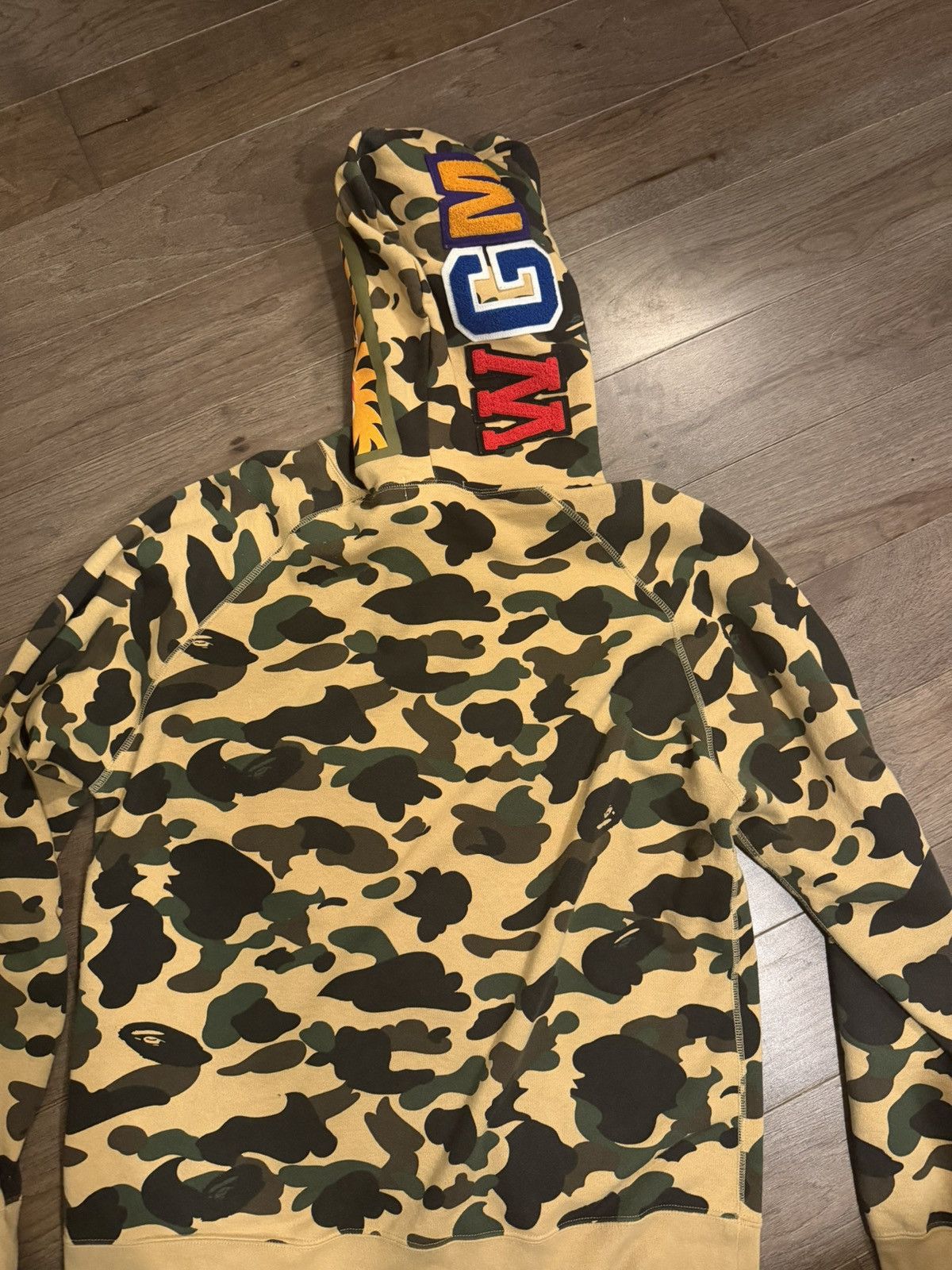 Bape Bape 1st Camo Zip up shark hoodie Size US XXL / EU 58 / 5 - 2 Thumbnail