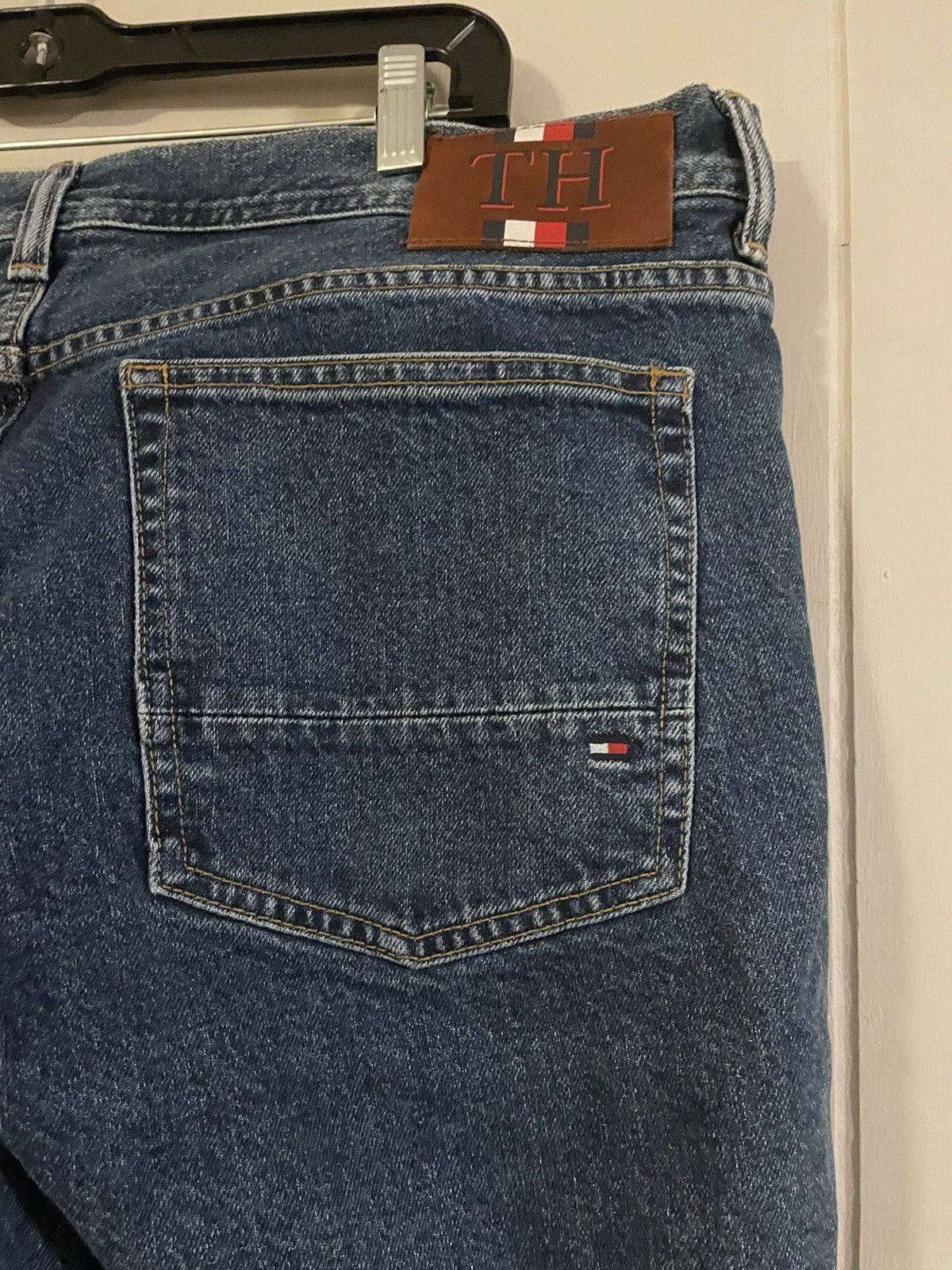 Tommy Hilfiger Tommy Hilfiger Mercer Jeans Dark Wash Straight Leg 38/34 Size US 38 / EU 54 - 5 Thumbnail