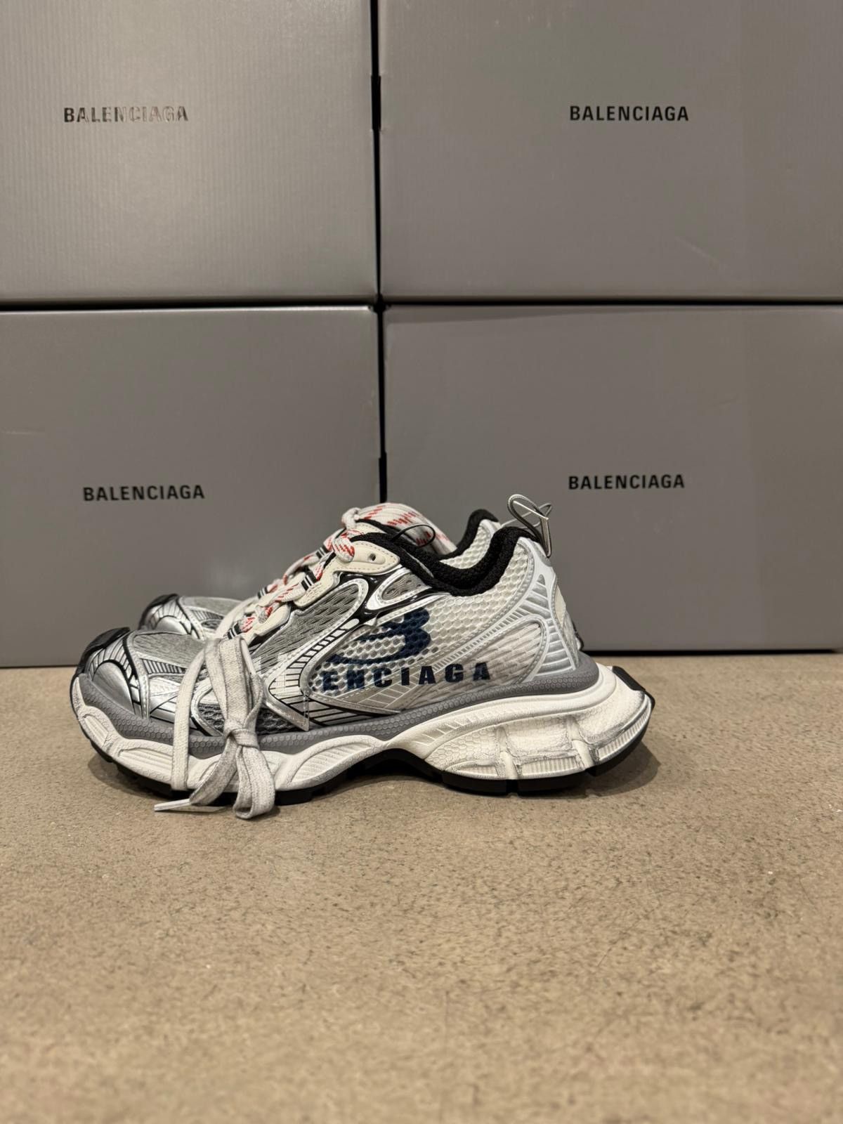 Balenciaga BALENCIAGA - 3XL Logo Sneaker White Navy Size US 11 / EU 44 - 6 Thumbnail