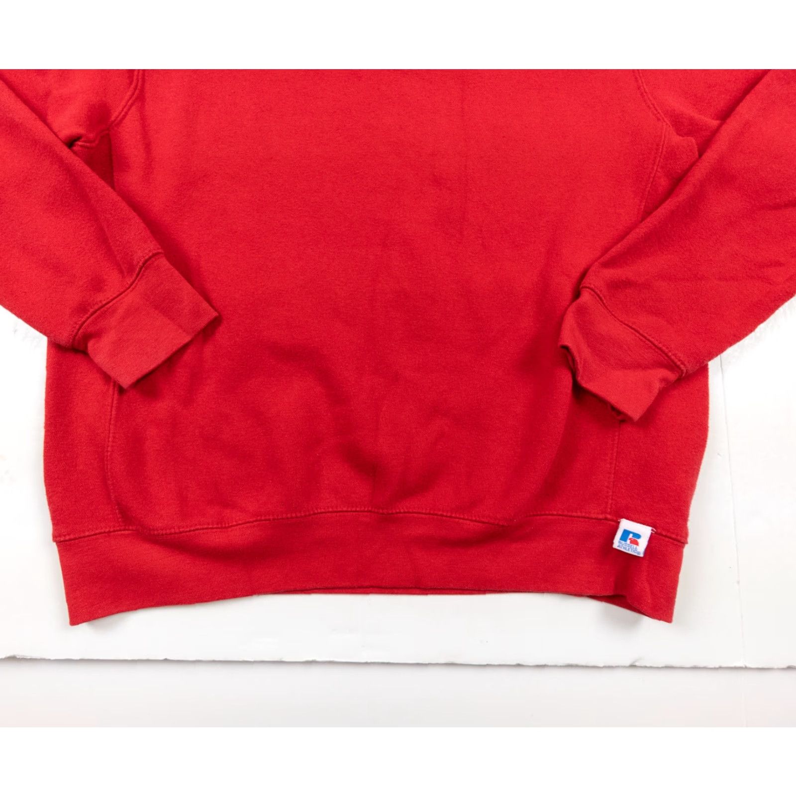 Russell Athletic Russell Athletic Sweatshirt Adult Medium Red Crewneck Pullover Sweater Mens Y2K Size US M / EU 48-50 / 2 - 3 Thumbnail
