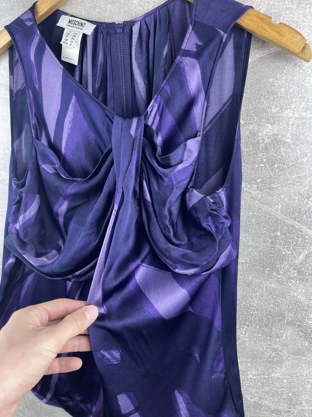 Moschino Moschino Cheap and Chic Ladies NWT Luxury Purple Silk Top Size M / US 6-8 / IT 42-44 - 4 Thumbnail
