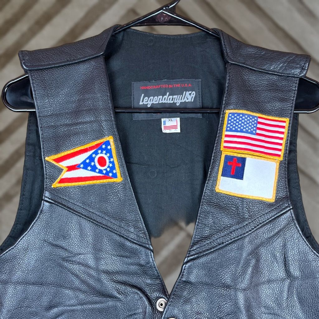 Vintage VINTAGE Legendary USA Mens Vest Black Bikercore Leather Handcrafted in USA Biker XL Size US XL / EU 56 / 4 - 1 Thumbnail