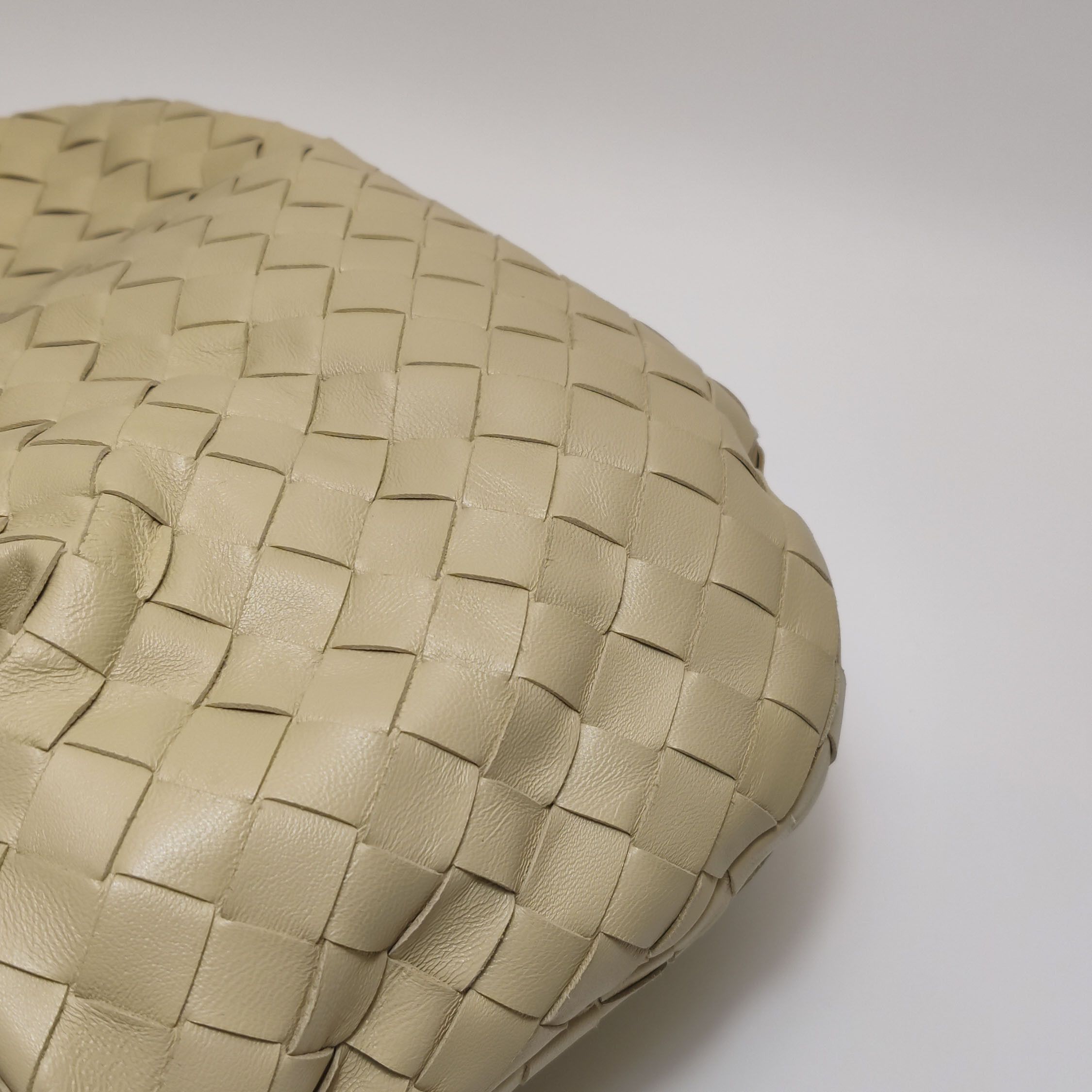 Bottega Veneta Bottega Veneta Intrecciato Jodie Shoulder Bag. Size ONE SIZE - 6 Thumbnail