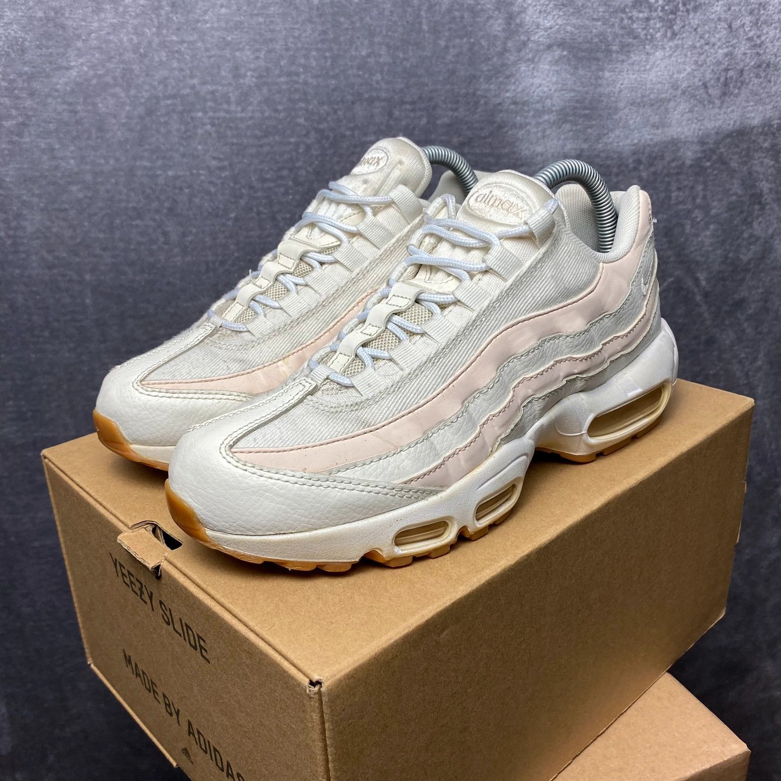 Nike Nike Air Max 95 white powder pink sneakers Size US 10 / IT 40 - 1 Thumbnail