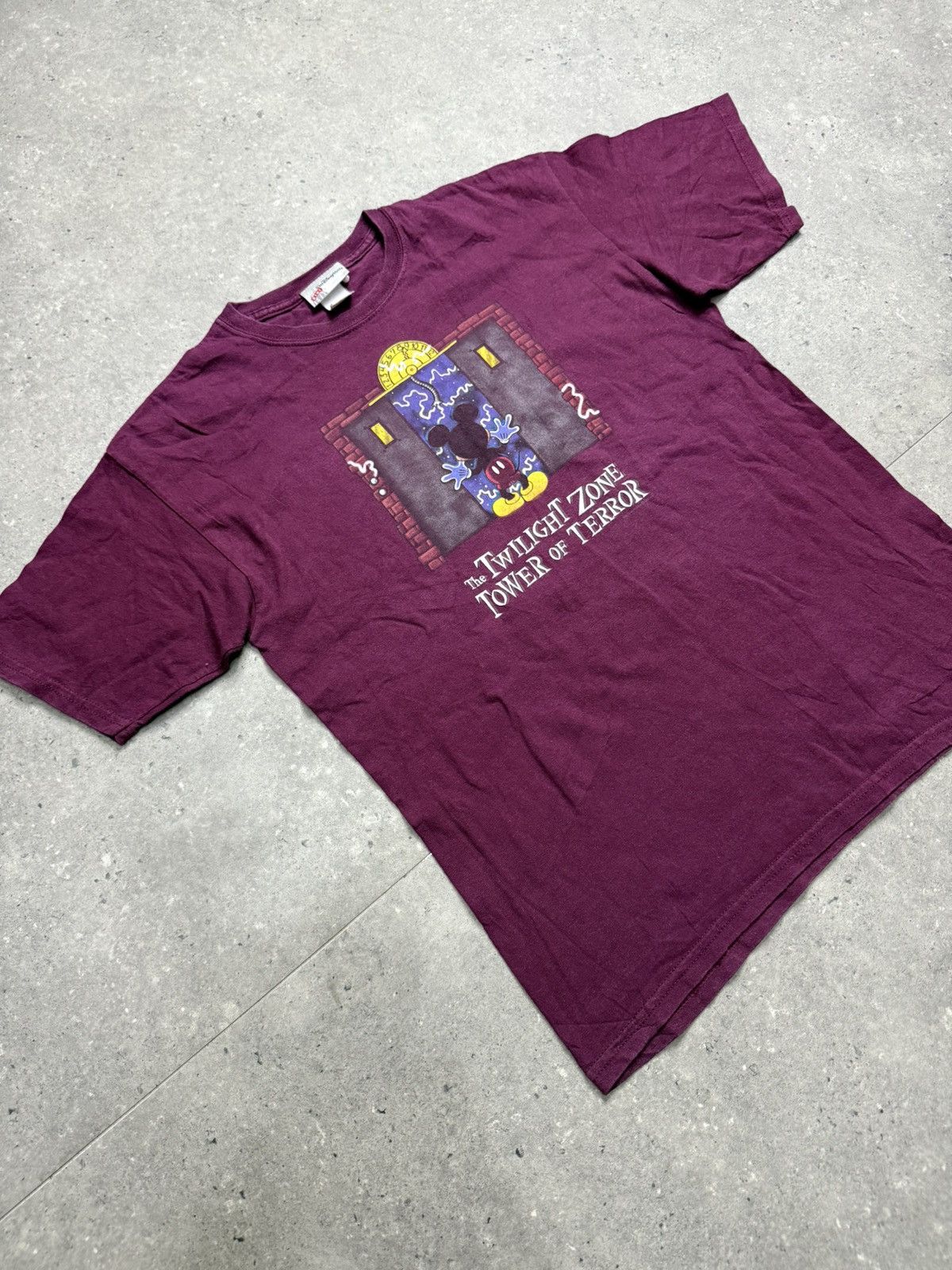Disney Vintage Disney Tower of Terror Mickey Mouse Tee Burgundy Y2K Size US M / EU 48-50 / 2 - 2 Thumbnail
