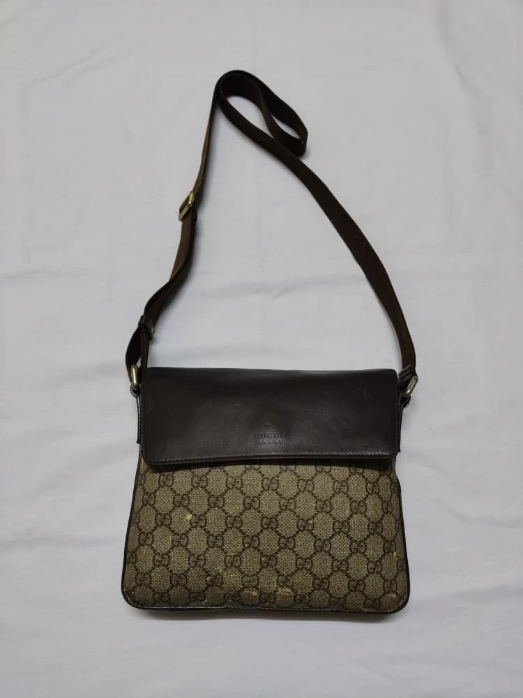 Gucci GUCCI GG Supreme Canvas Shoulder Bag Size ONE SIZE - 1 Thumbnail