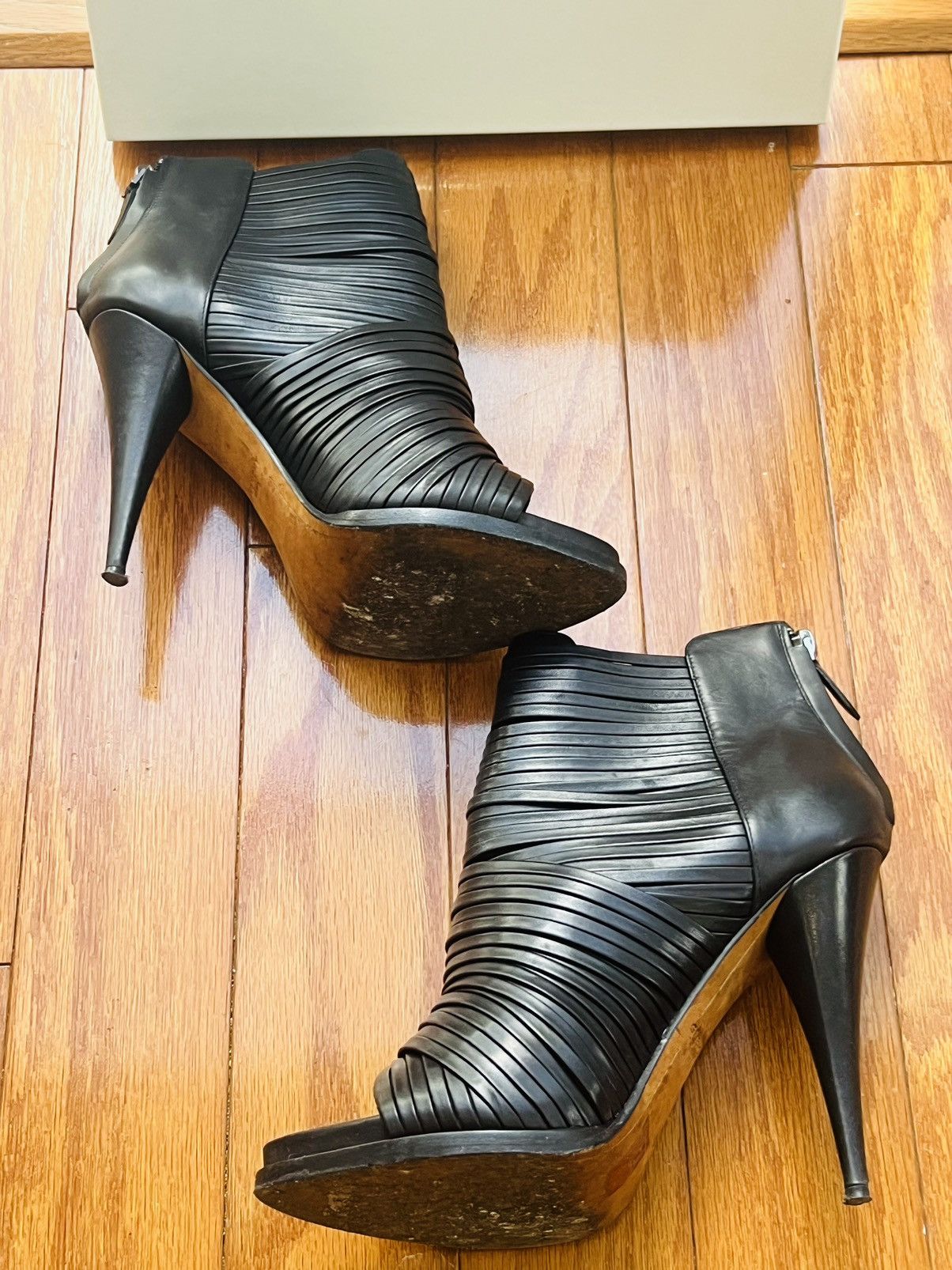 Givenchy Givenchy ankle boots Size US 6 / IT 36 - 1 Thumbnail