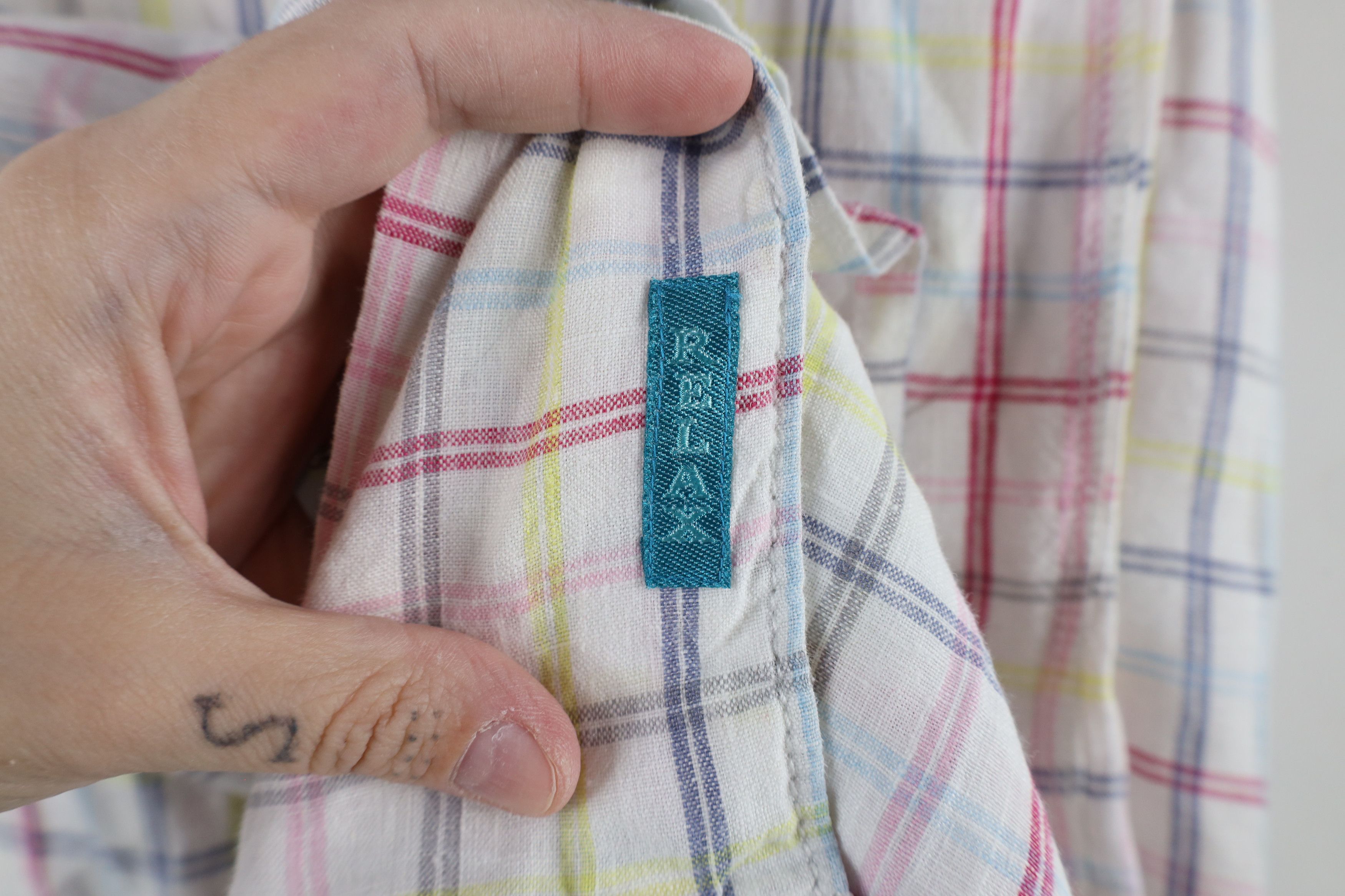 Tommy Bahama × Vintage Vintage Tommy Bahama Rainbow Plaid Collared Button Shirt Size US XXL / EU 58 / 5 - 12 Thumbnail