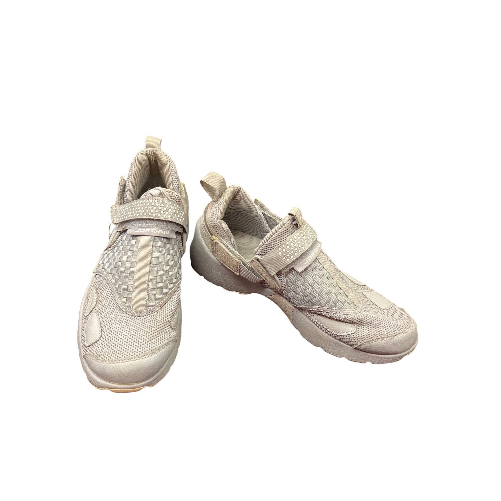 Nike Nike Jordan Trunner LX Wolf mens gray sneakers sz 9 SKU 9929 Size US 9 / EU 42 - 1 Thumbnail