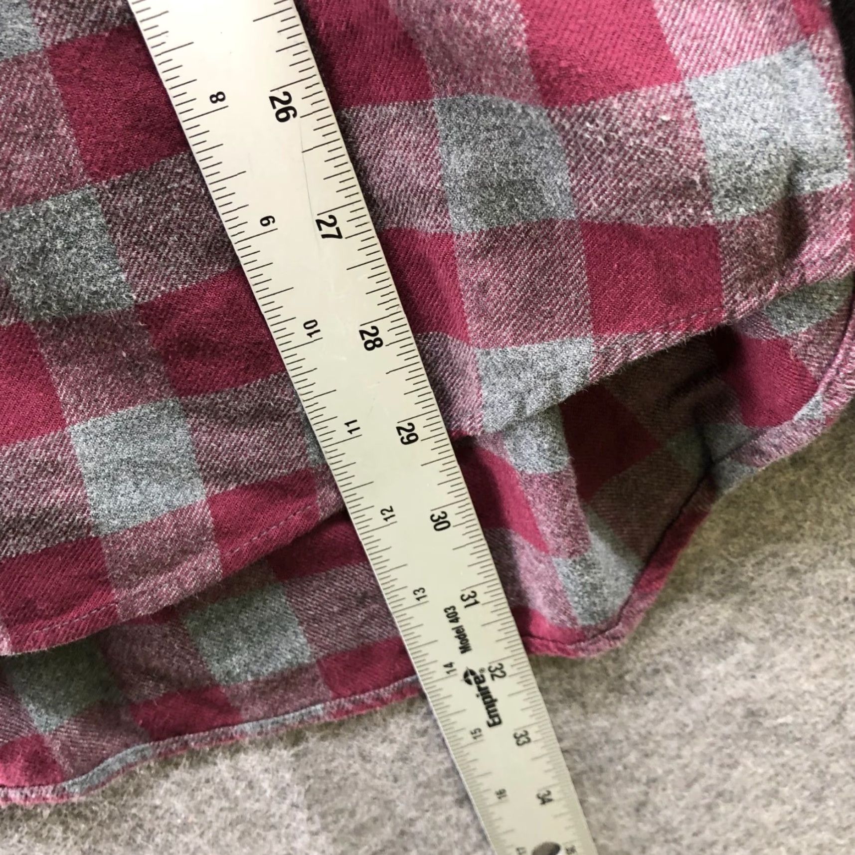 Uniqlo VINTAGE Uniqlo Flannel Shirt Mens XL Red Gray Plaid Cotton Overshirt Size US XL / EU 56 / 4 - 8 Thumbnail
