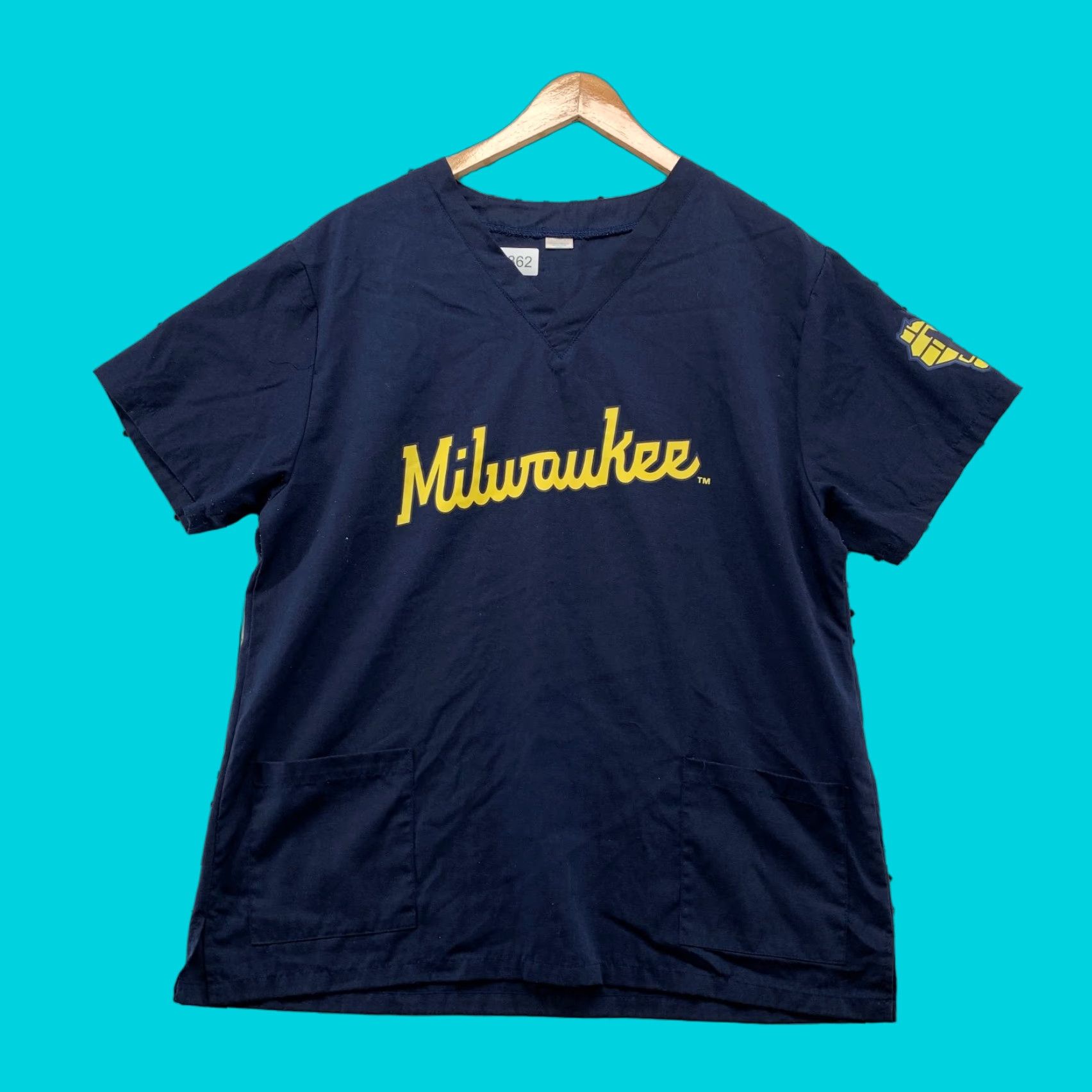 MLB VINTAGE Milwaukee Brewers Medical Scrubs Mens Large Navy Blue MLB Size US L / EU 52-54 / 3 - 1 Thumbnail
