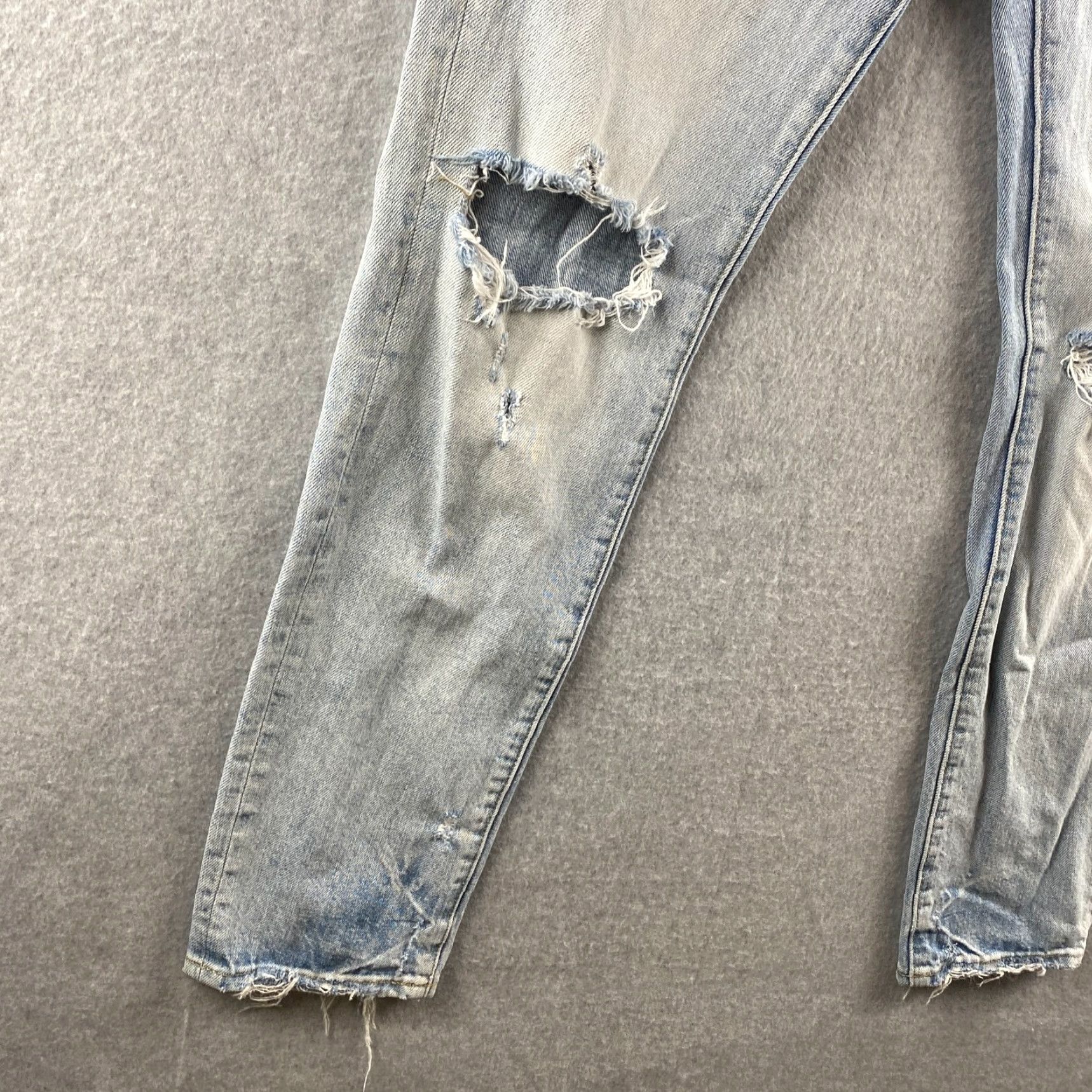 American Eagle Outfitters American Eagle Jeans Mens 28 X 30 Blue Light Wash Distressed Relaxed Straight Size US 28 / EU 44 - 5 Thumbnail