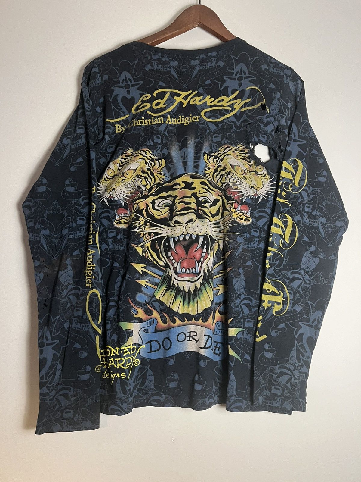 Christian Audigier × Ed Hardy Vintage 🔥RARE🔥 Ed Hardy thrashed longlseeve Size US L / EU 52-54 / 3 - 2 Thumbnail