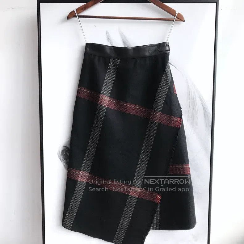 Hermes Hermes Wool and Leather Skirt, Knee-Length Mid-Length Size 42" / US 20 - 1 Thumbnail