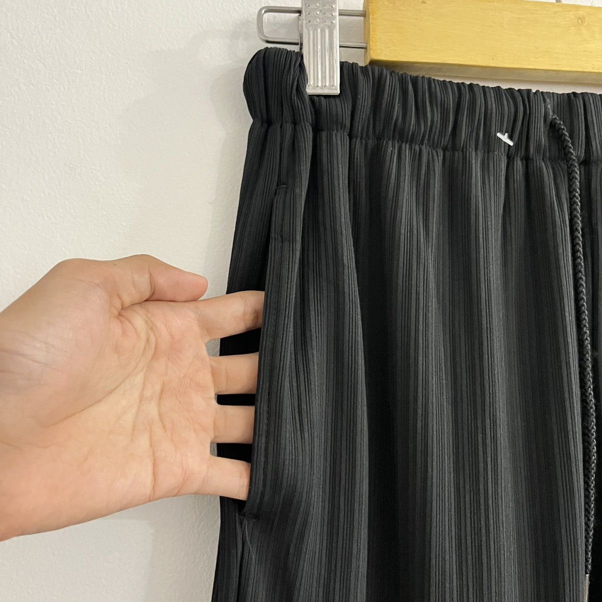 Japanese Brand Gu Pleated Black Pant Size US 30 / EU 46 - 4 Thumbnail