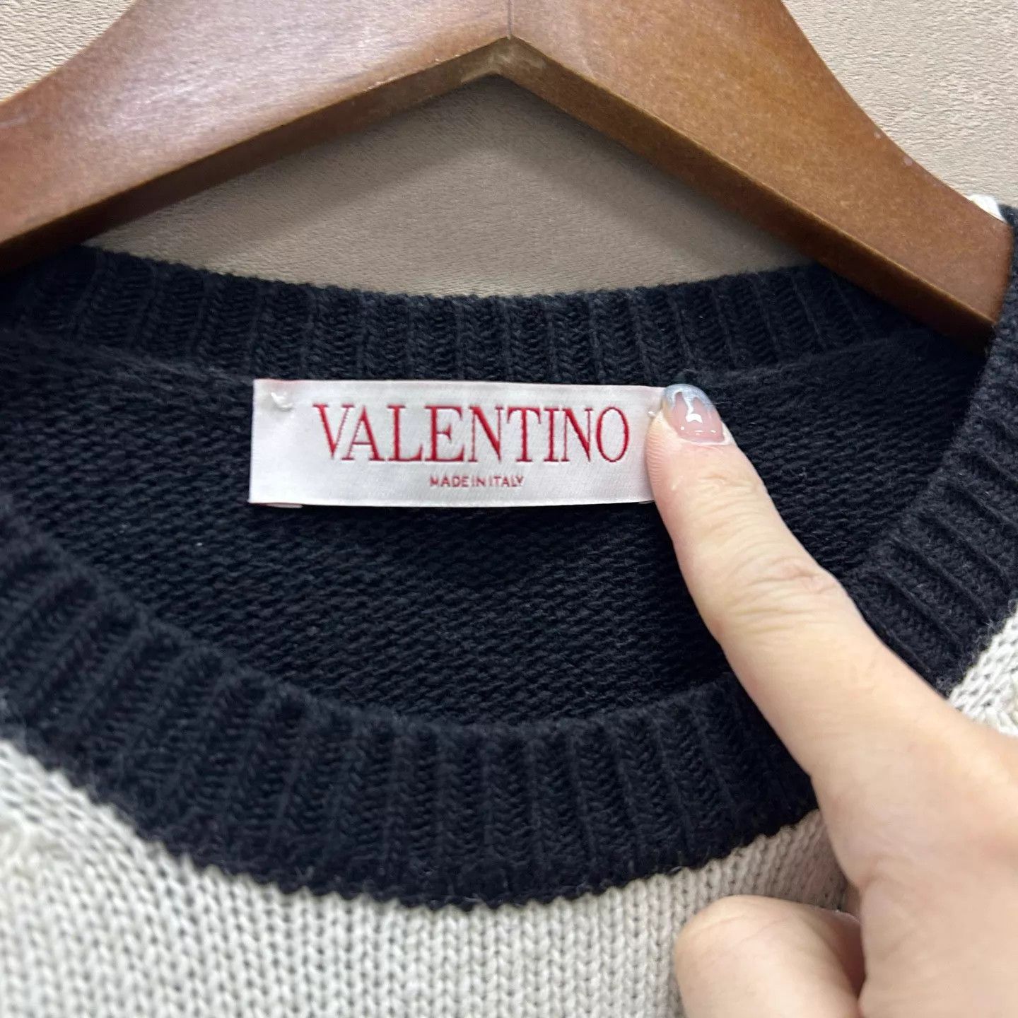 Valentino VALENTINO V-panelled wool knit dress S Size S / US 4 / IT 40 - 3 Thumbnail