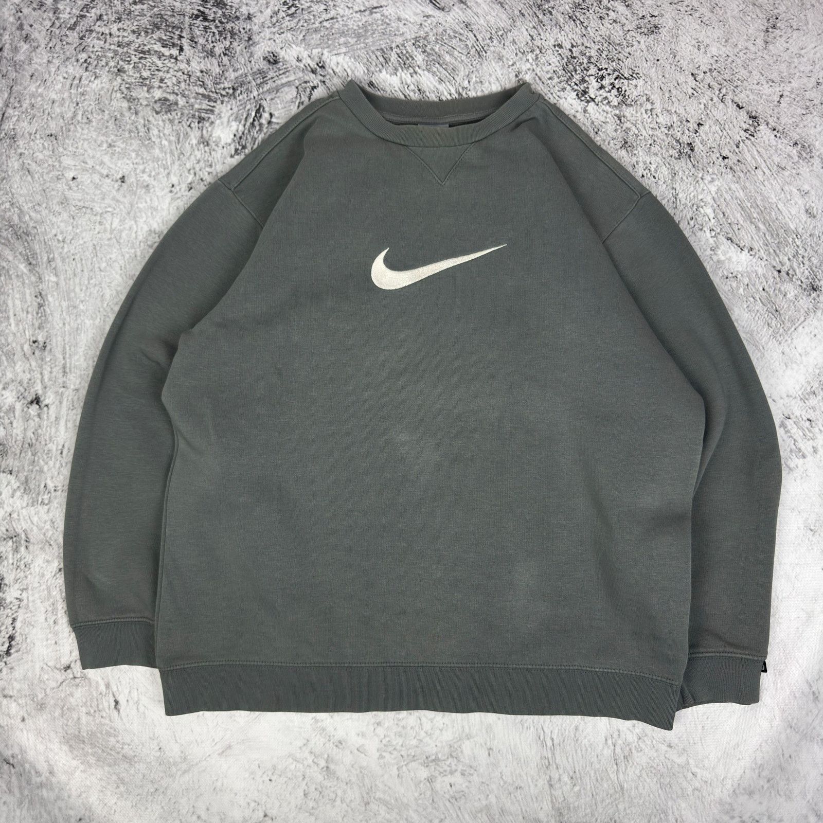 Nike VTG Nike Gray White Swoosh Fleece Lined Pullover Sweatshirt Size US S / EU 44-46 / 1 - 2 Thumbnail