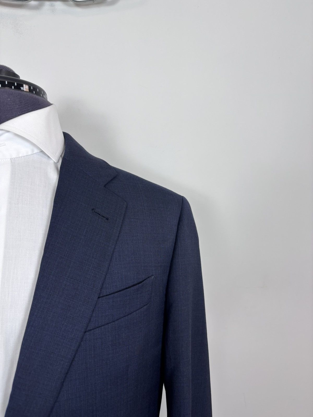 Armani Collezioni Armani Collezioni Men’s 2-Piece Navy Blue Wool Suit Size 40R - 3 Thumbnail