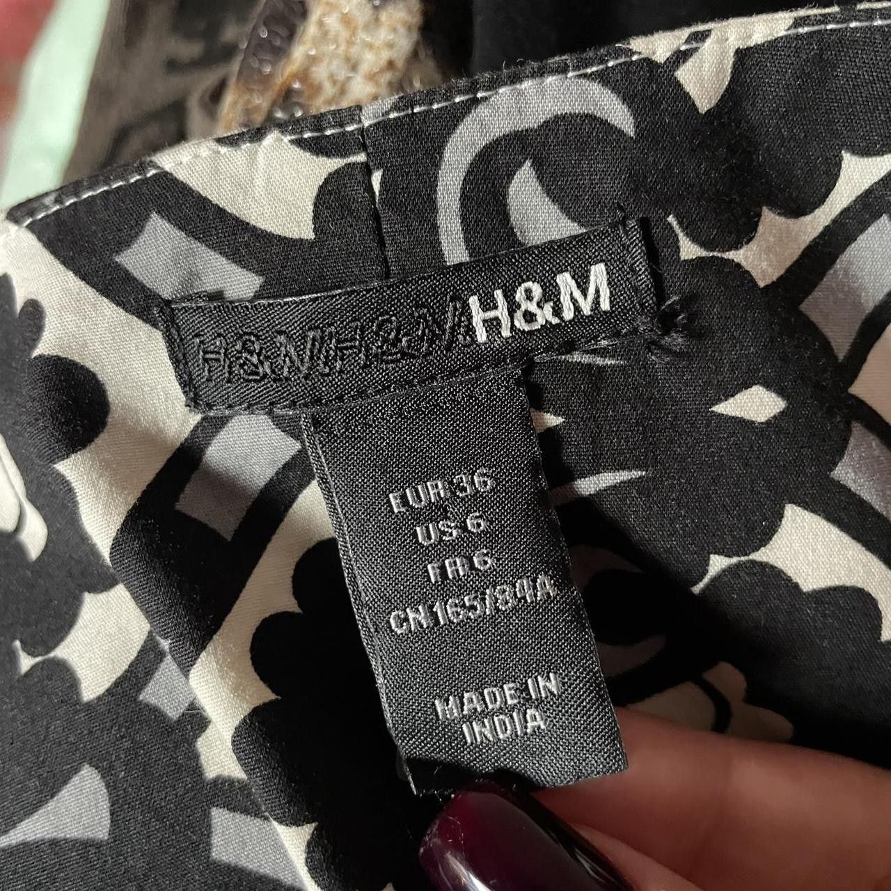 H&M 2000s Black and White Geometric Sleeveless Top Size M / US 6-8 / IT 42-44 - 4 Thumbnail