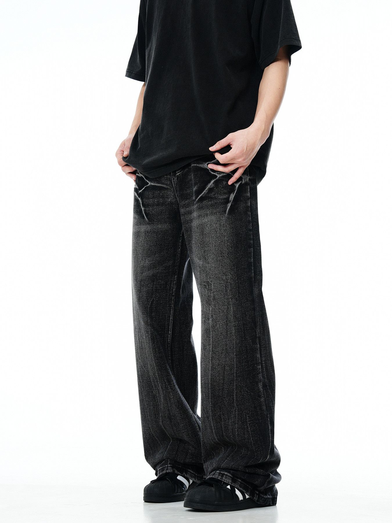 Vintage Retro High-Street Lightning-Pattern Distressed Washed Jeans Size US 32 / EU 48 - 1 Thumbnail