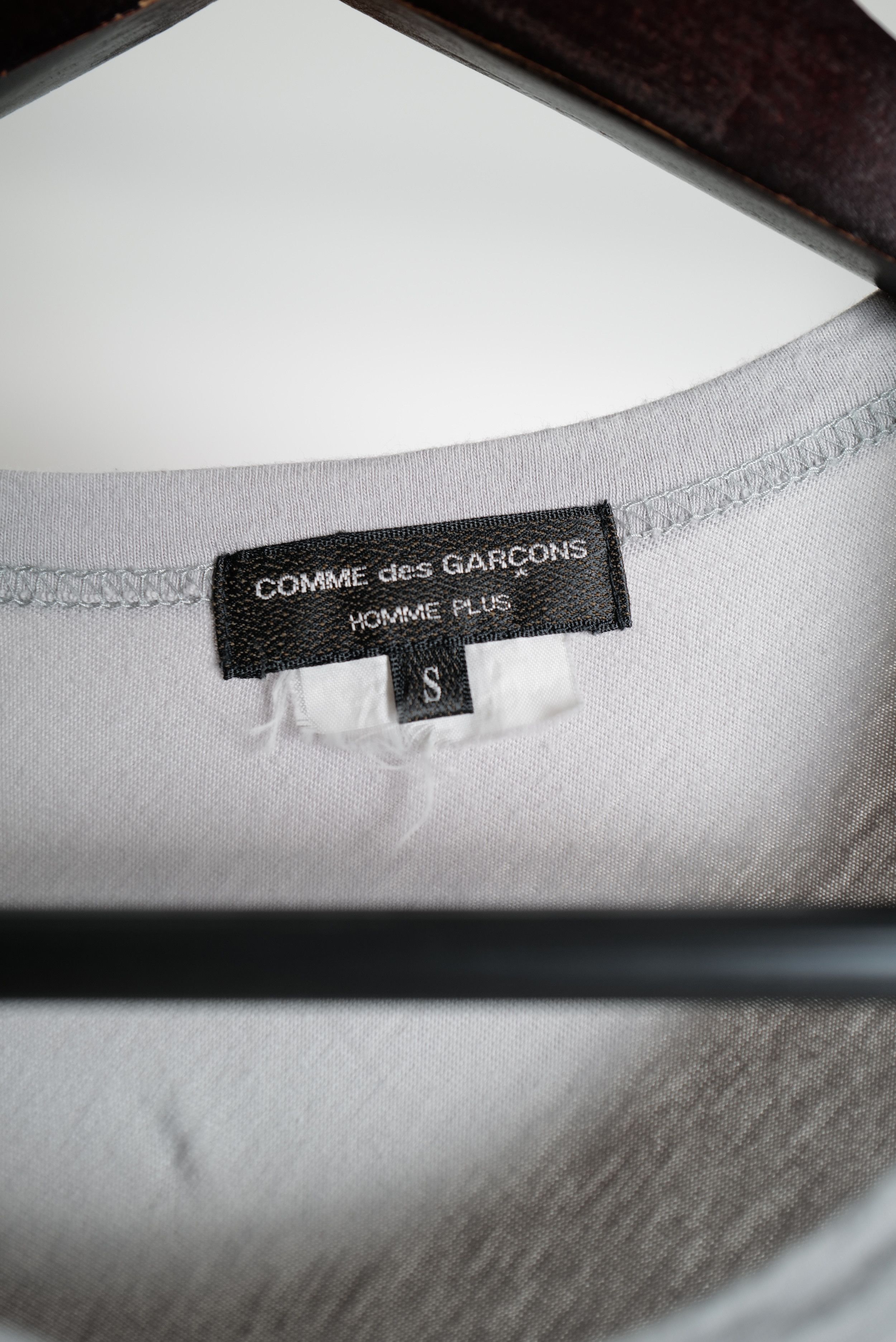 Comme des Garcons CDG LONG ASYMMETRIC T-SHIRT Size US M / EU 48-50 / 2 - 11 Thumbnail