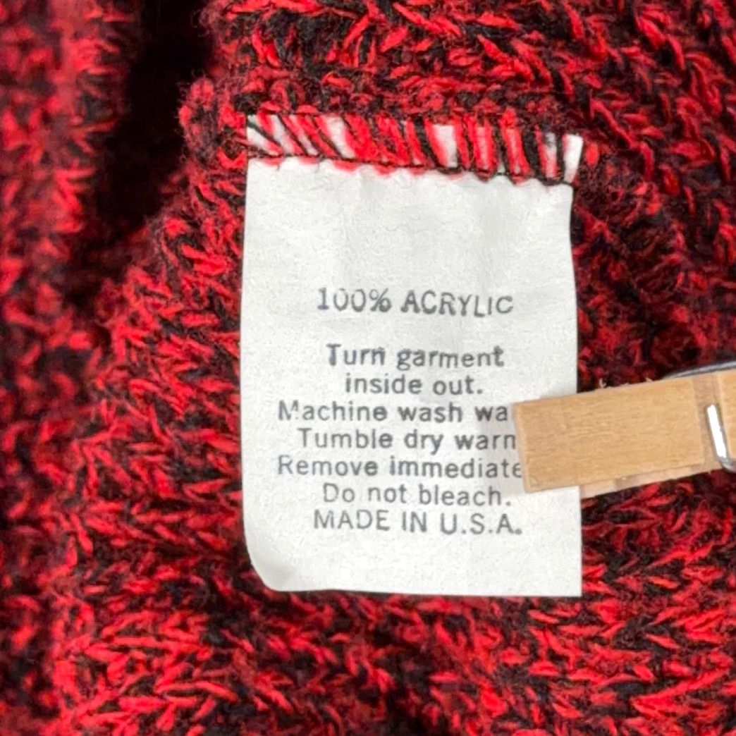 Vintage VINTAGE Le Tigre Sweater Adult LARGE TALL Red Black Speckled Chunky Knit USA 90s Mens Size US L / EU 52-54 / 3 - 6 Thumbnail