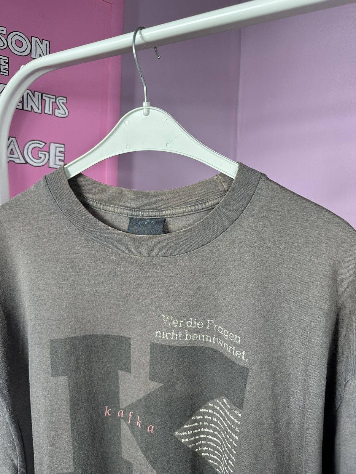 Other Parole Di Cotone Vintage Franz Kafka Die Prufung Art T-Shirt Size US L / EU 52-54 / 3 - 11 Thumbnail