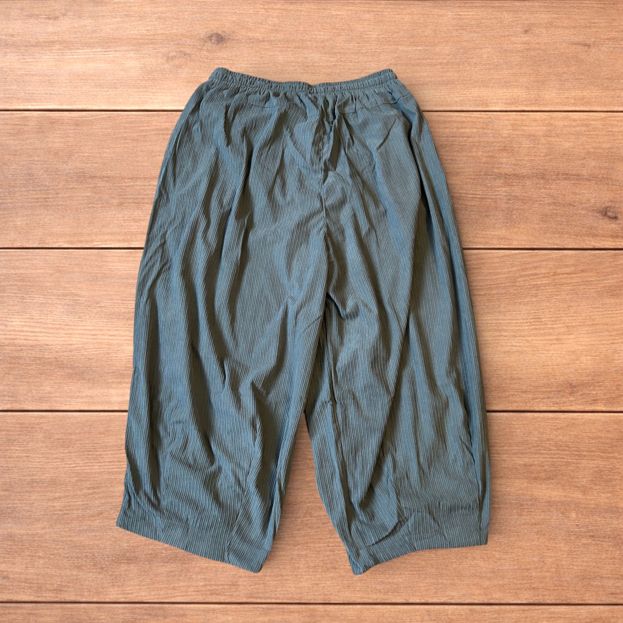 Japanese Brand Super baggy wide leg corduroy trousers joggers in grey. Size US 34 / EU 50 - 2 Thumbnail