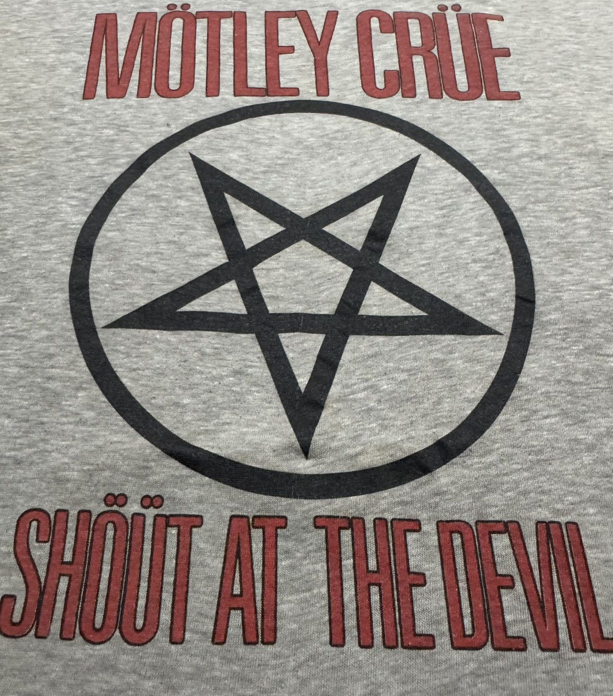 Band Tees × Vintage Vintage 80’s Shout At The Devil Tour Tee Size US L / EU 52-54 / 3 - 3 Thumbnail
