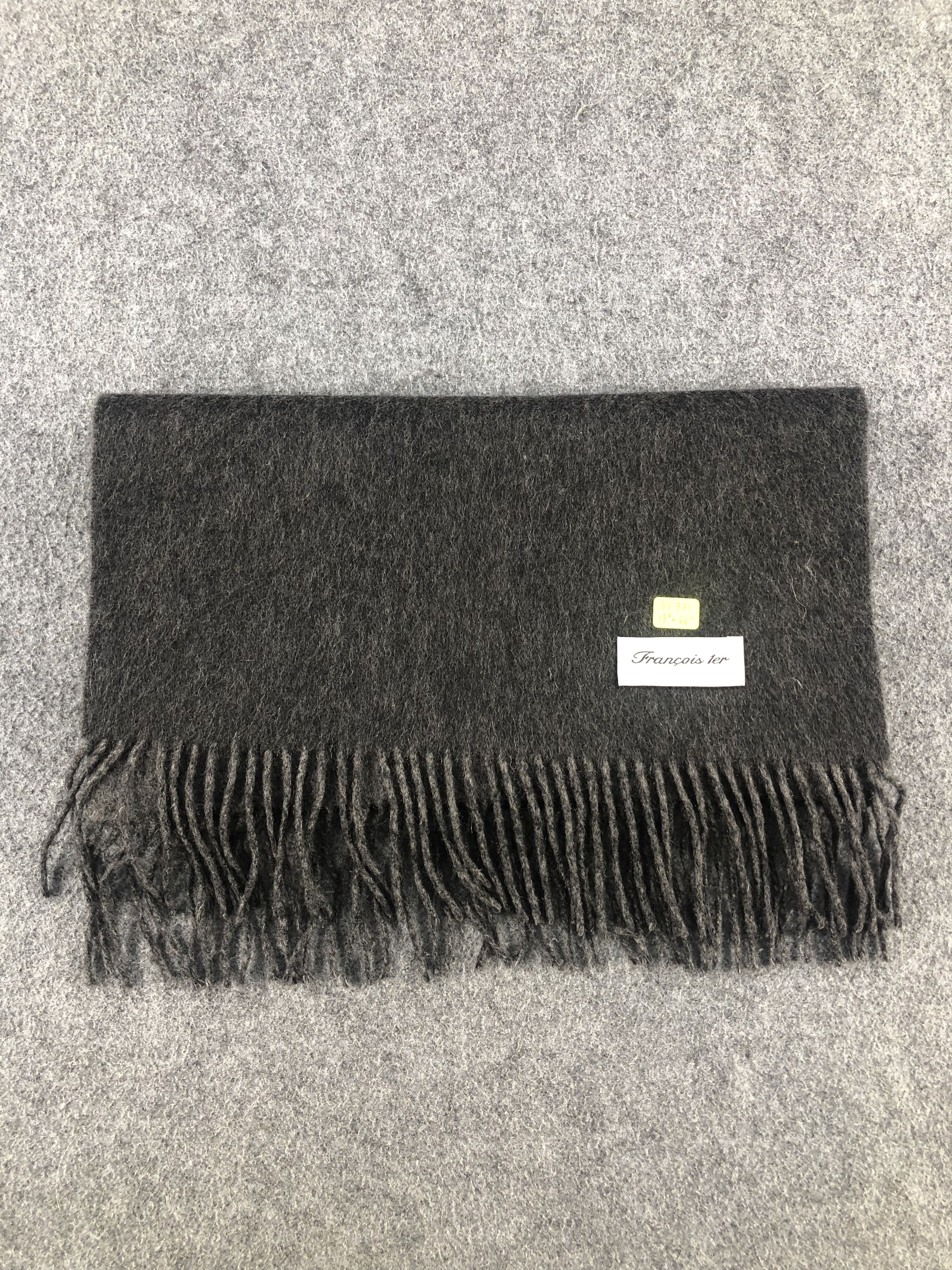 Pierre Balmain Pierre Balmain Scarf / Muffler / Neckwear Size ONE SIZE - 6 Thumbnail