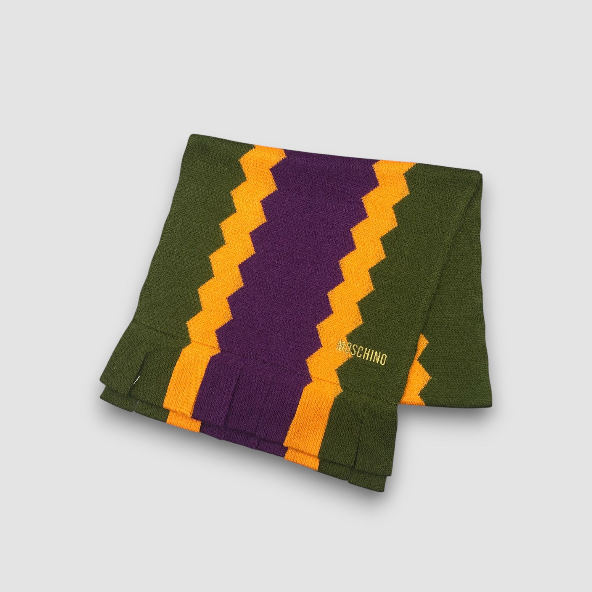 Japanese Brand Vintage Moschino Scarf Zigzag Wool Knit Winter Scarves Size ONE SIZE - 3 Thumbnail