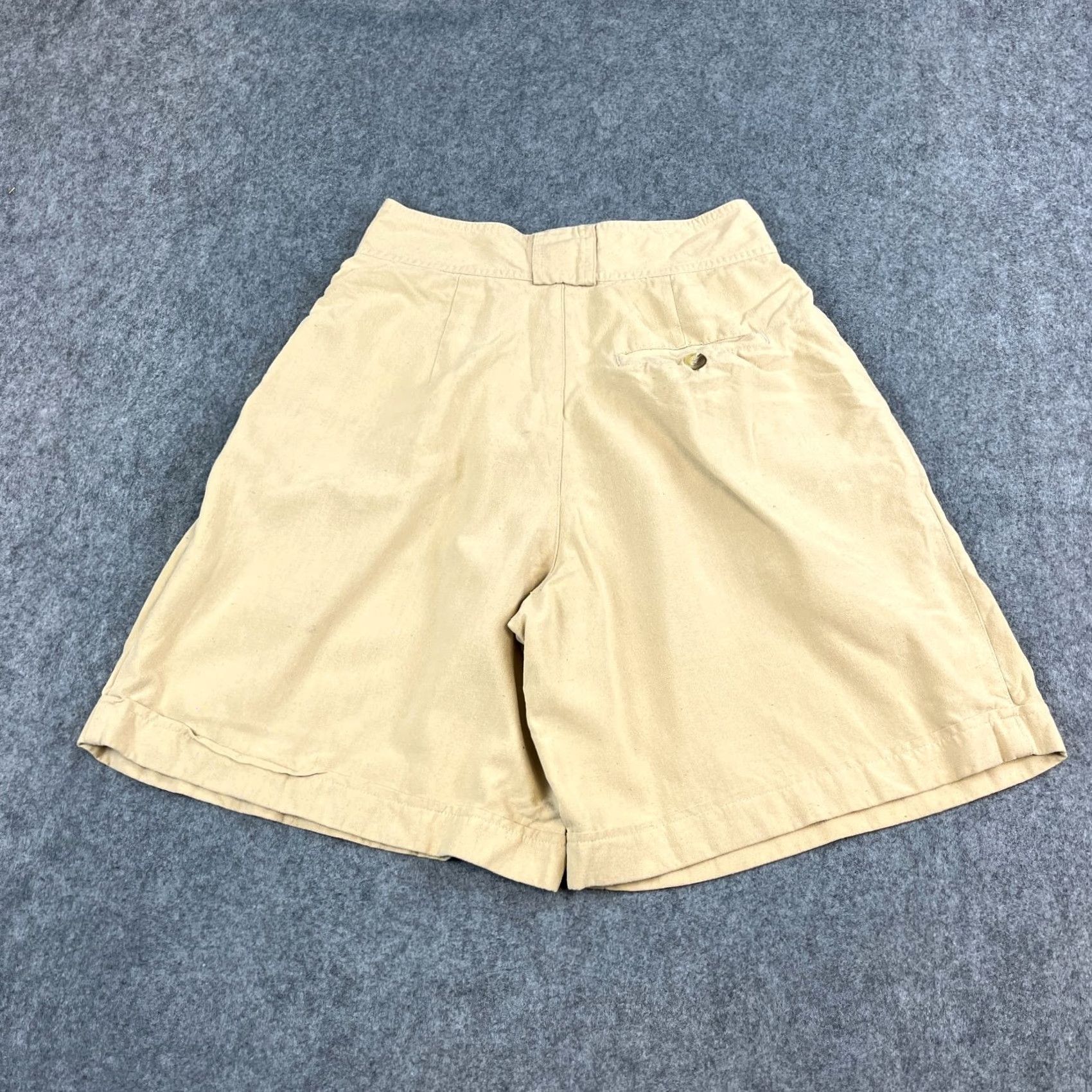 Vintage VINTAGE Outback Red Womens Bermuda Shorts 100% Silk Beige Baggy Fit Gurkha Style 6 (Adult) Womens Size 28" / US 6 / IT 42 - 2 Thumbnail