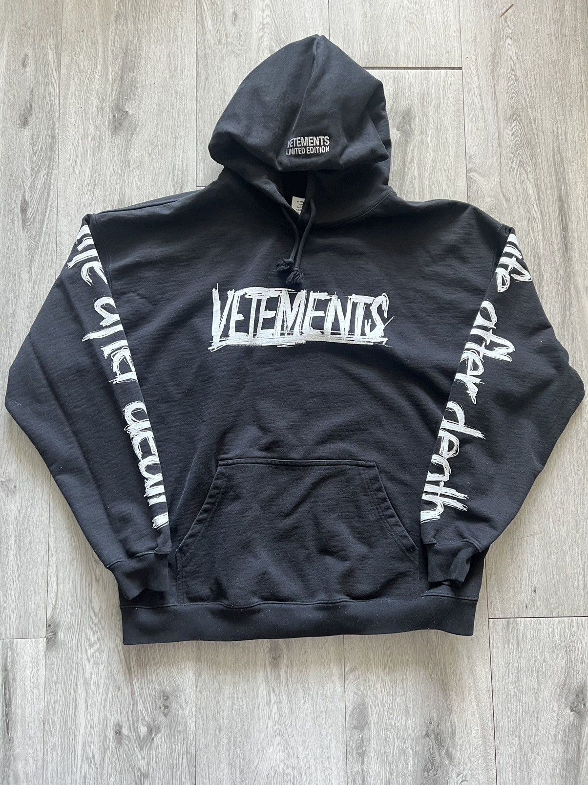 Vetements Vetements Black World Tour / Life After Death Hoodie