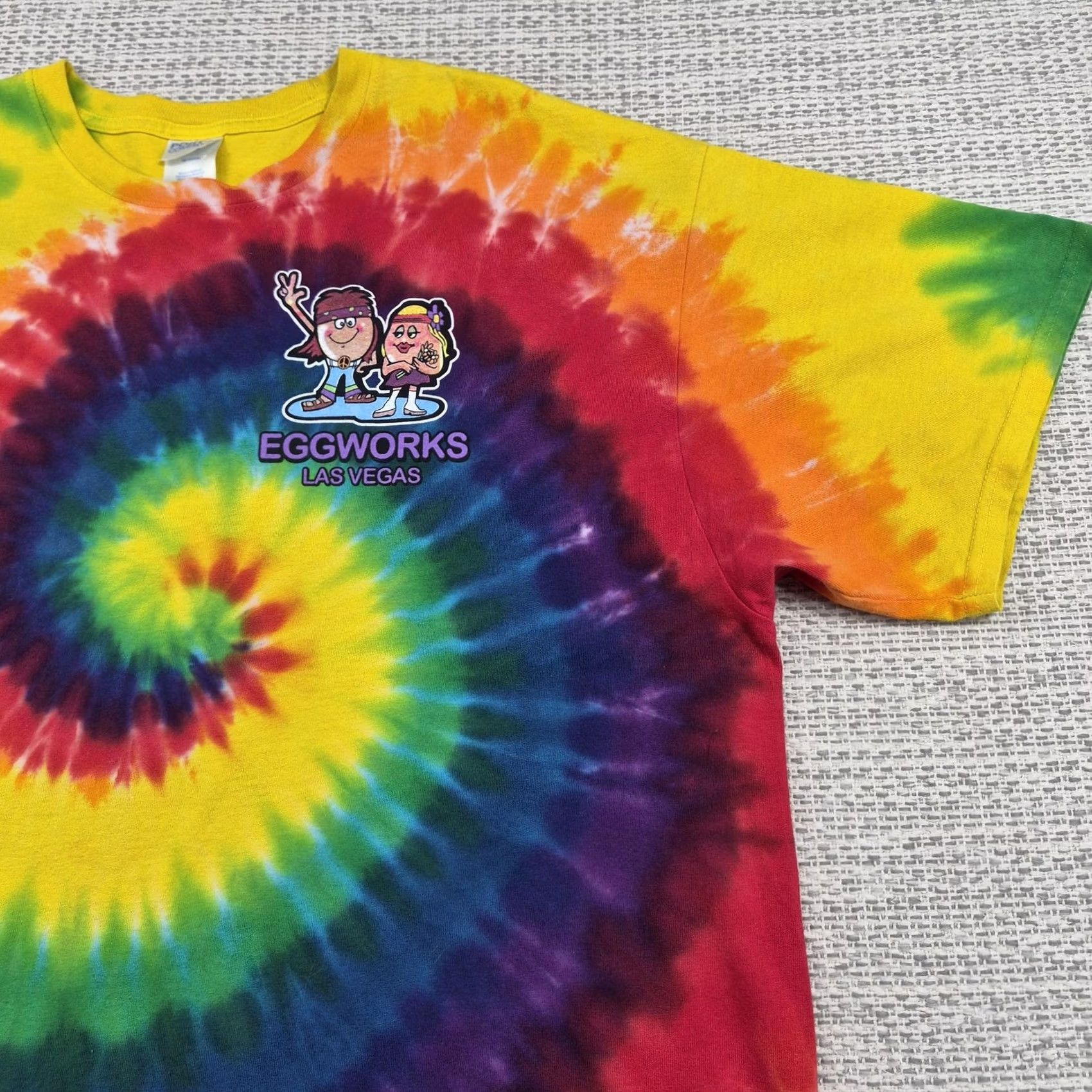 Port & Company Port & Company EggWorks Las Vegas Shirt Mens XL Tie Dye Peace Love Eggs Graphic Shirt Size US XL / EU 56 / 4 - 4 Thumbnail