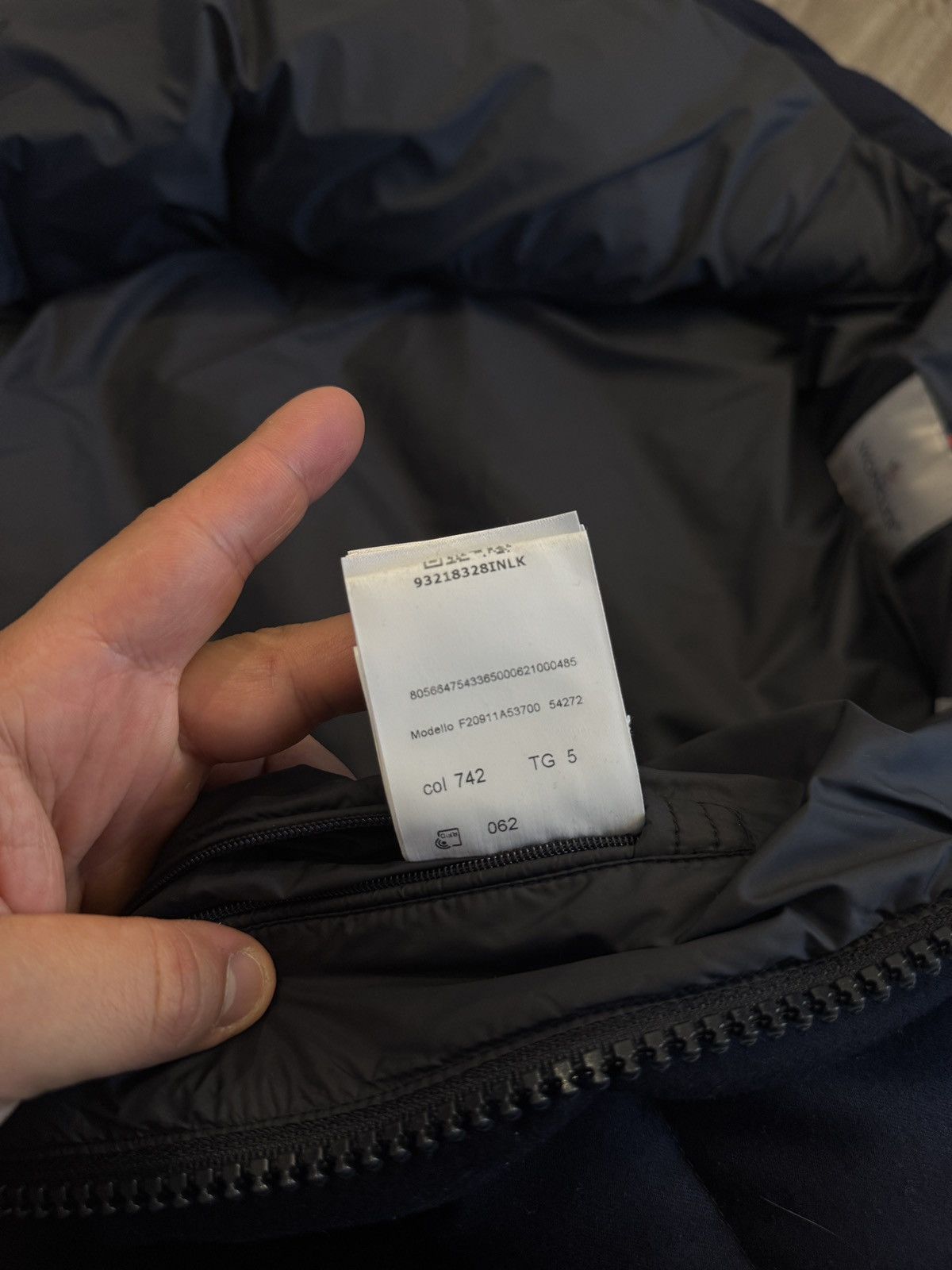 Moncler Montgenevre Hooded Wool Flannel Short Down Jacket Navy Size US XL / EU 56 / 4 - 11 Thumbnail